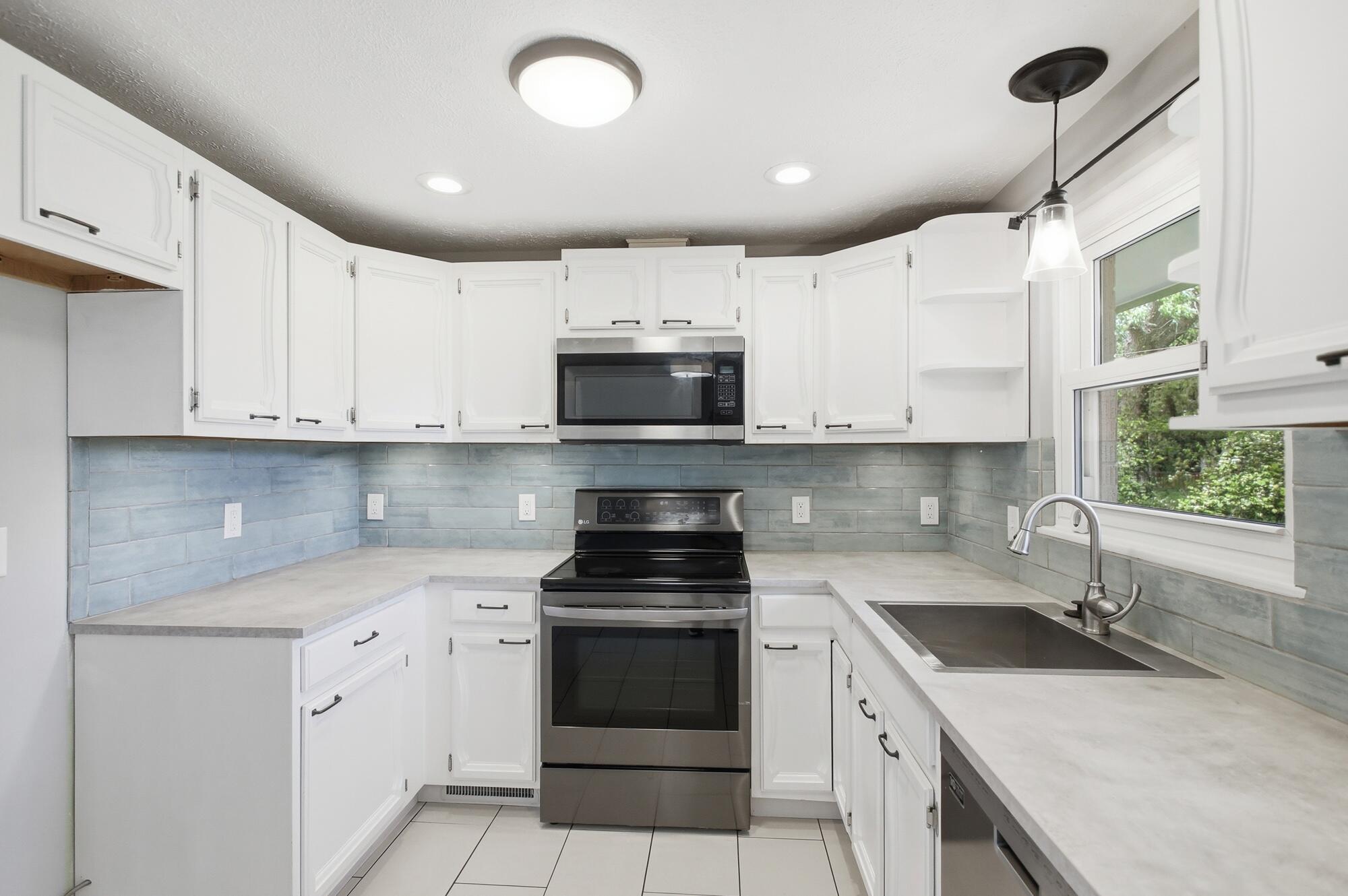 1015 Romanus Drive, Vandalia, Ohio 45377