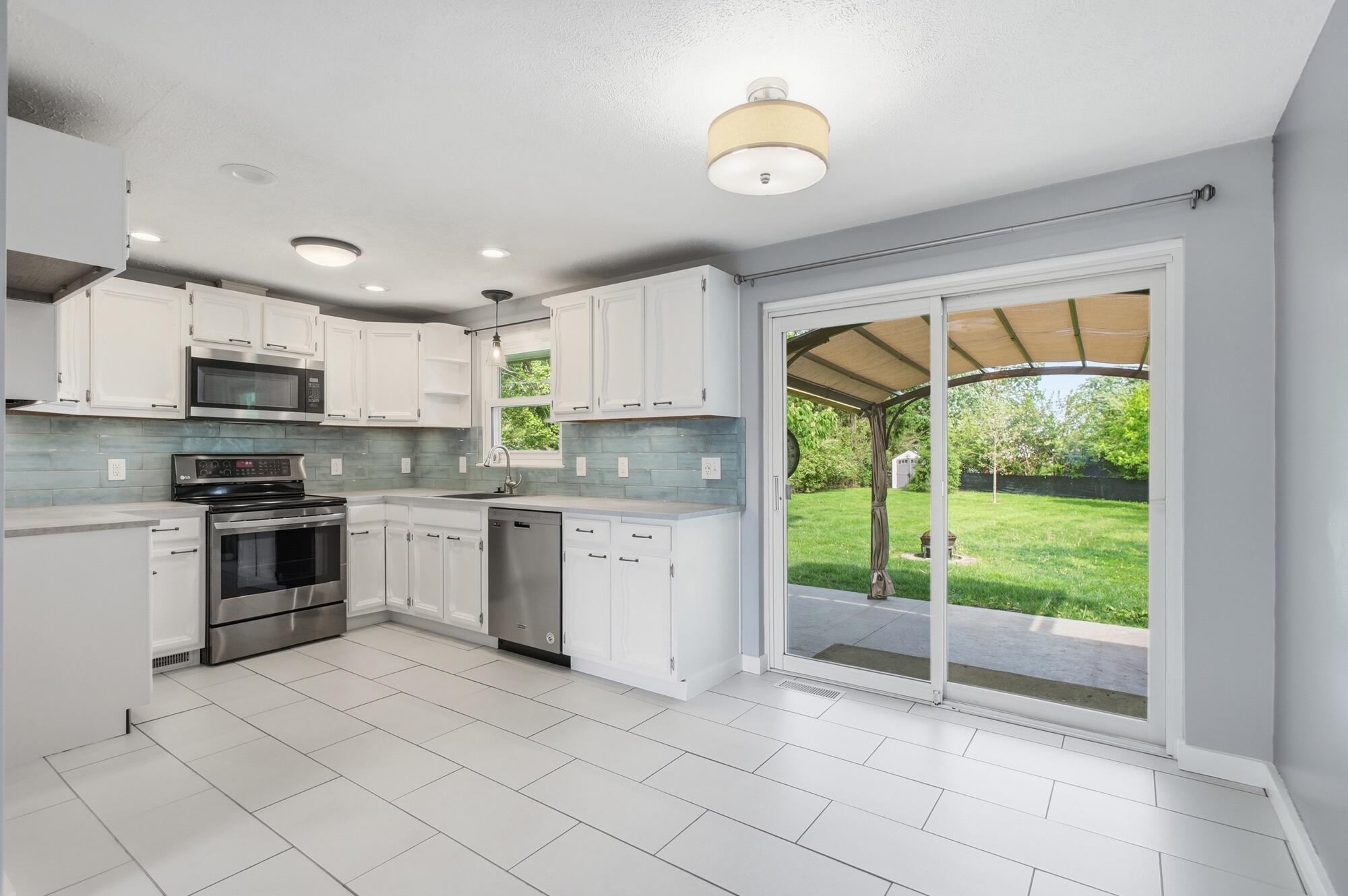 1015 Romanus Drive, Vandalia, Ohio 45377