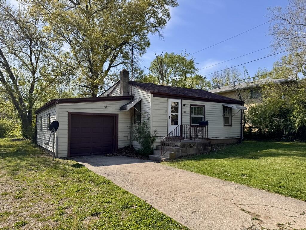 2239 Esmeralda Avenue, Dayton, Ohio 45406