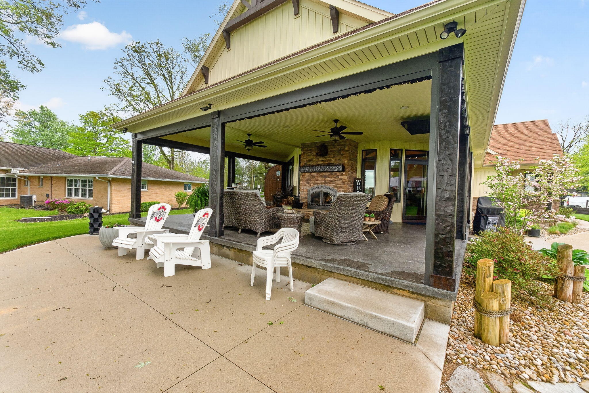 9730 Lakeshore Drive, Huntsville, Ohio 43324