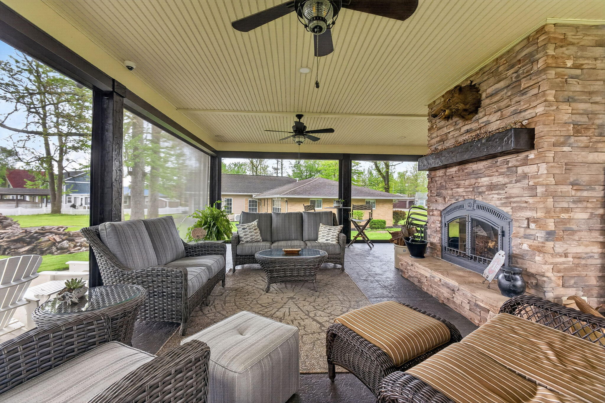 9730 Lakeshore Drive, Huntsville, Ohio 43324