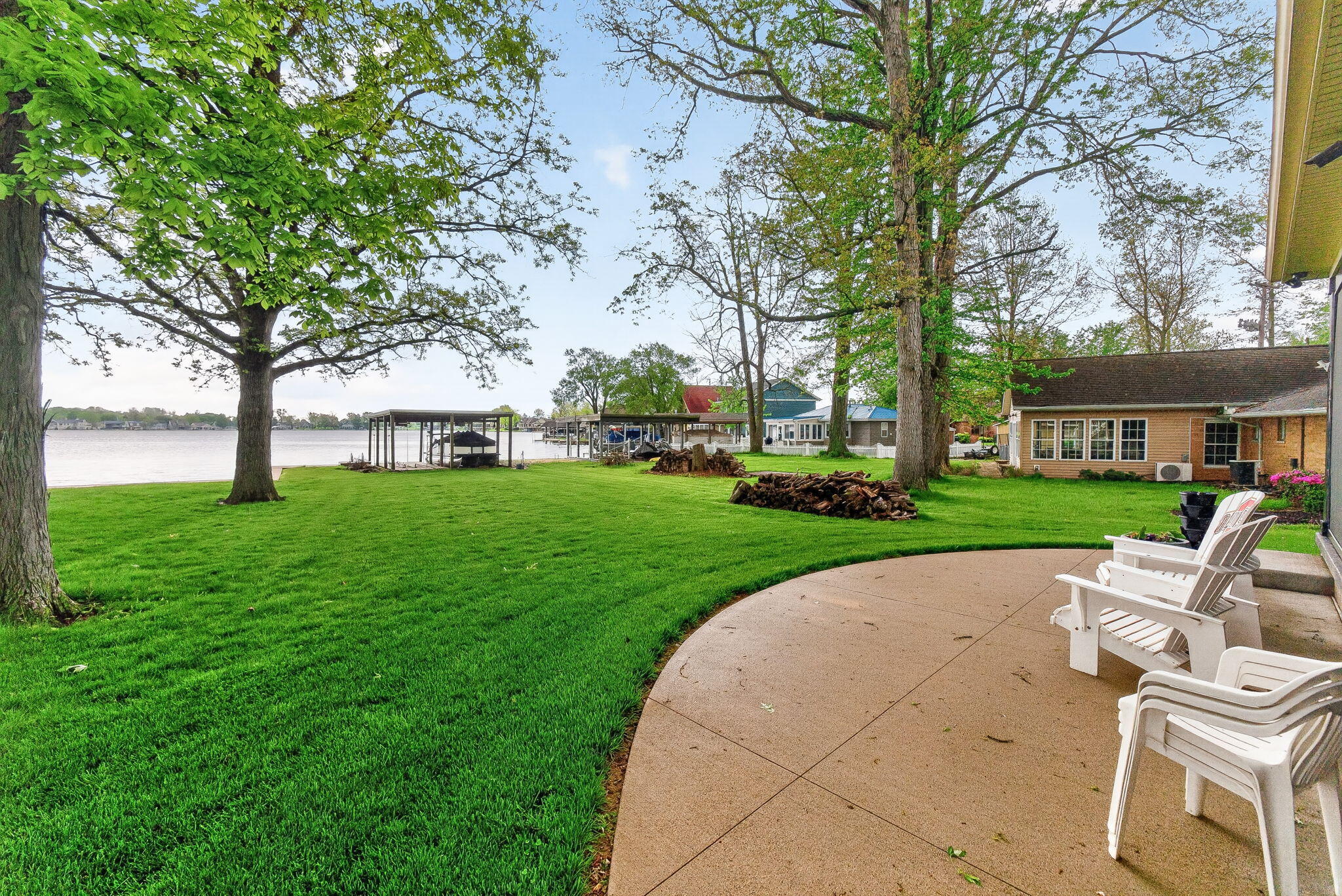 9730 Lakeshore Drive, Huntsville, Ohio 43324