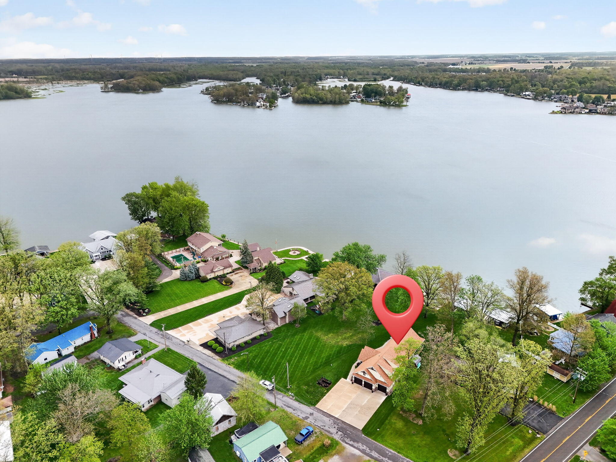 9730 Lakeshore Drive, Huntsville, Ohio 43324