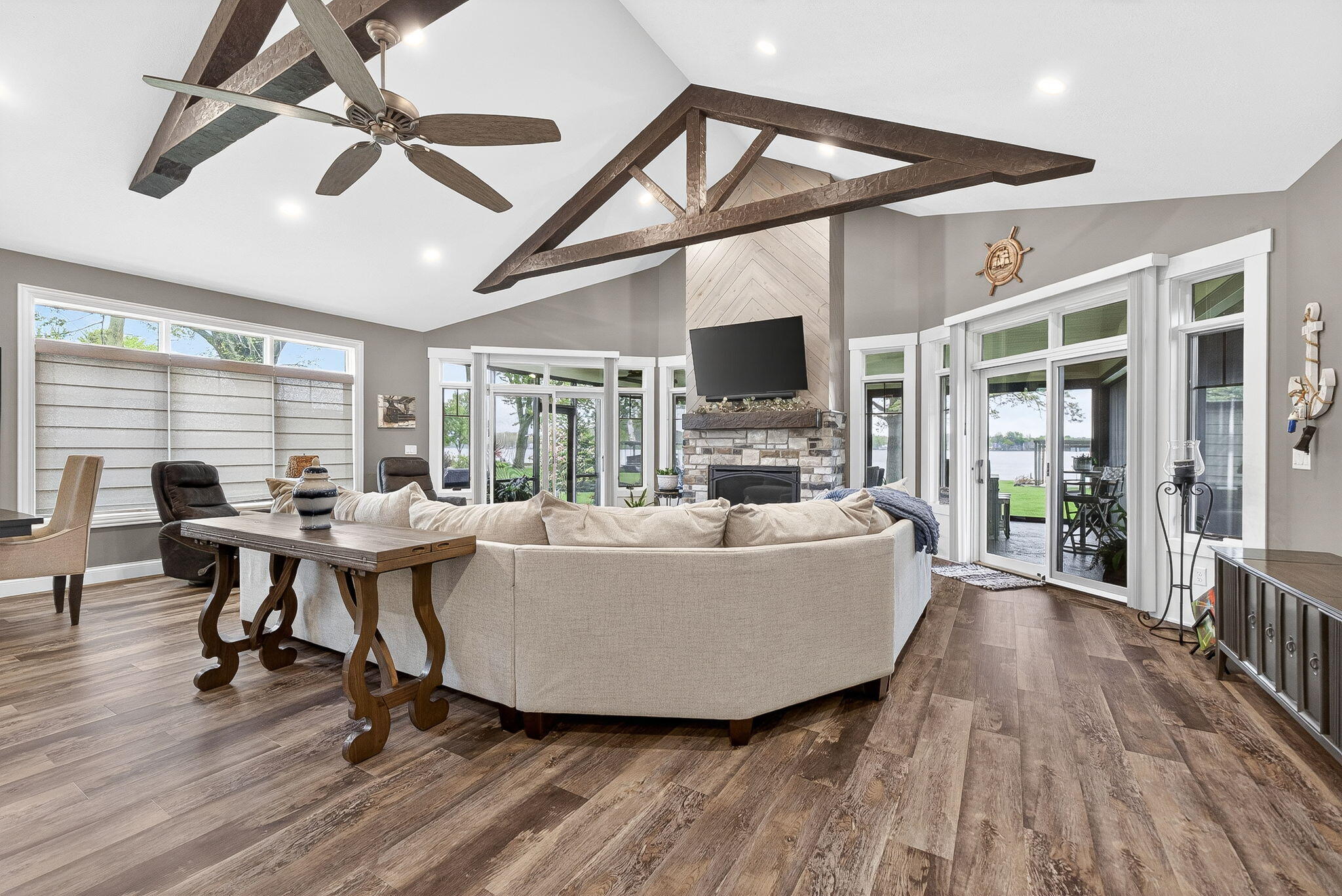 9730 Lakeshore Drive, Huntsville, Ohio 43324