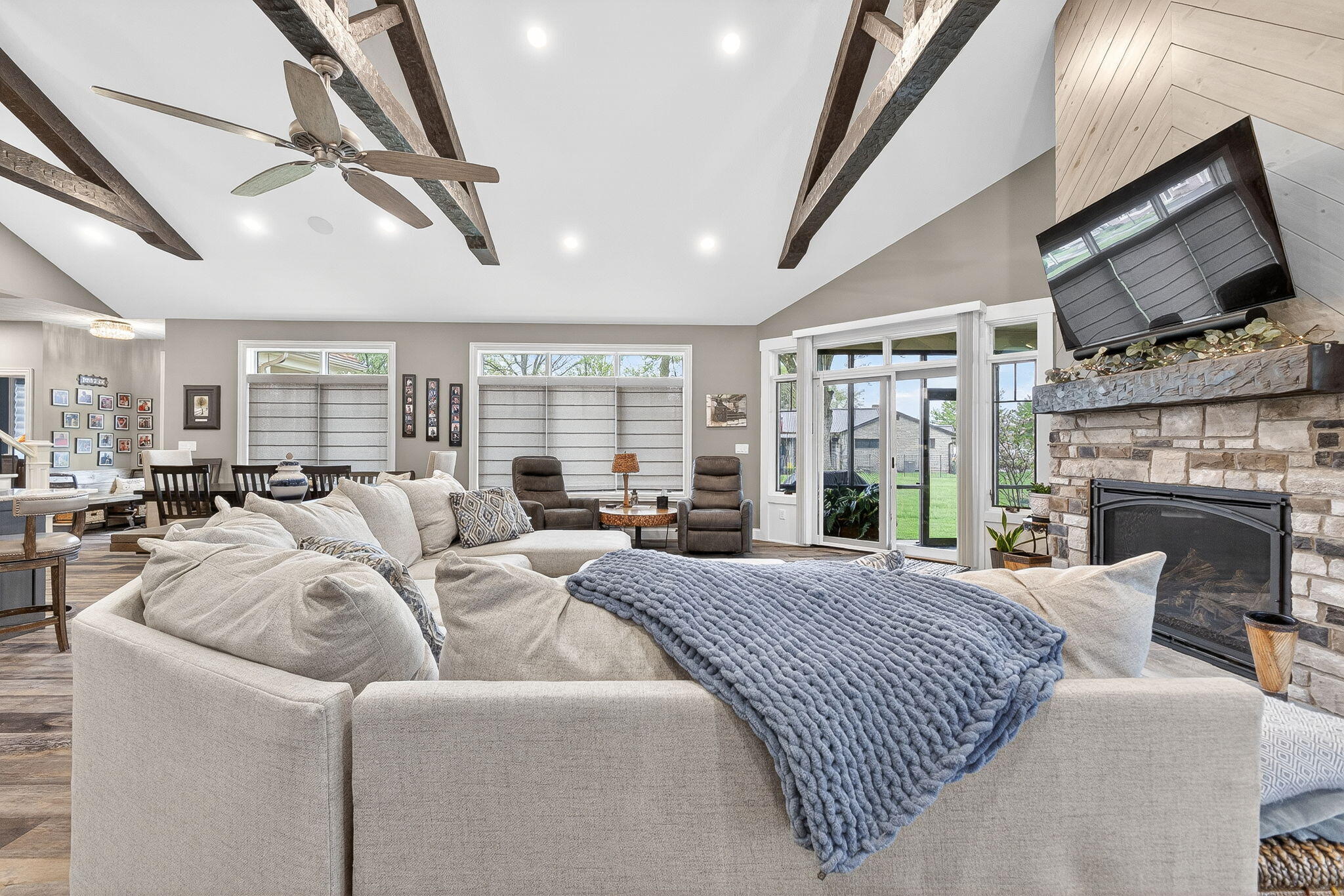 9730 Lakeshore Drive, Huntsville, Ohio 43324