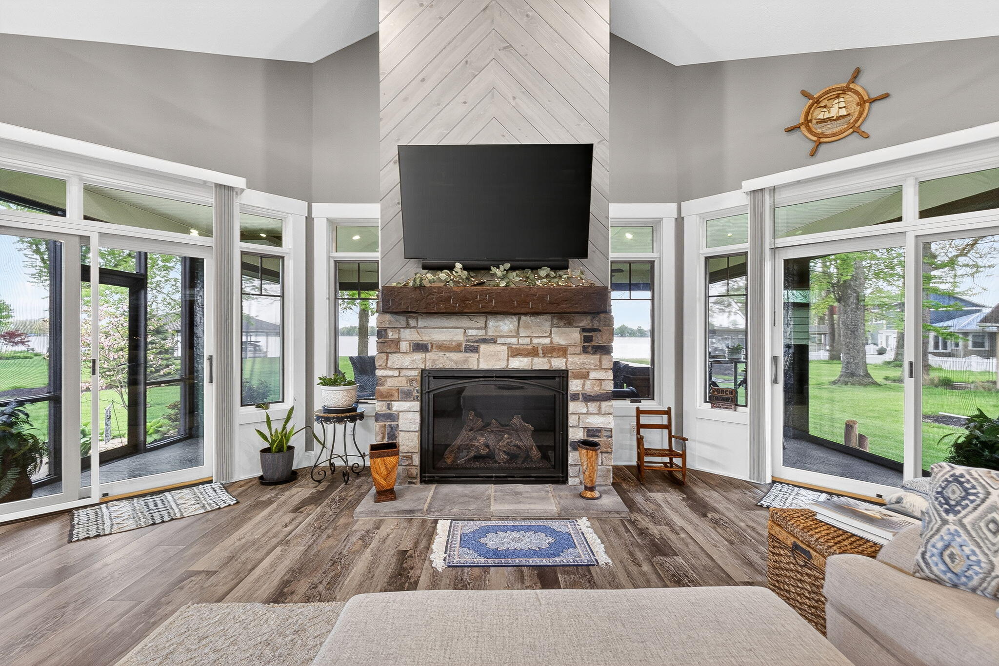 9730 Lakeshore Drive, Huntsville, Ohio 43324