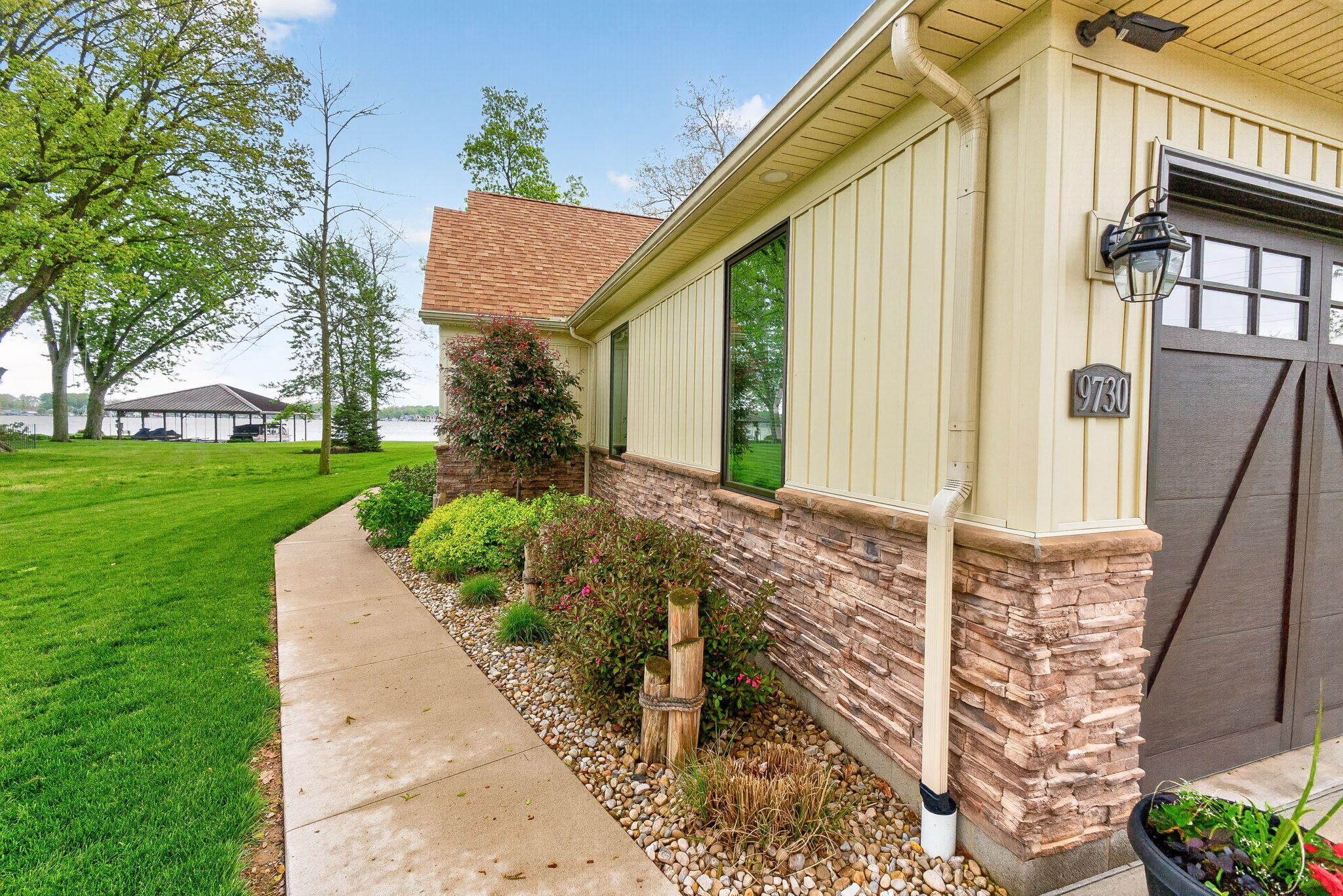 9730 Lakeshore Drive, Huntsville, Ohio 43324