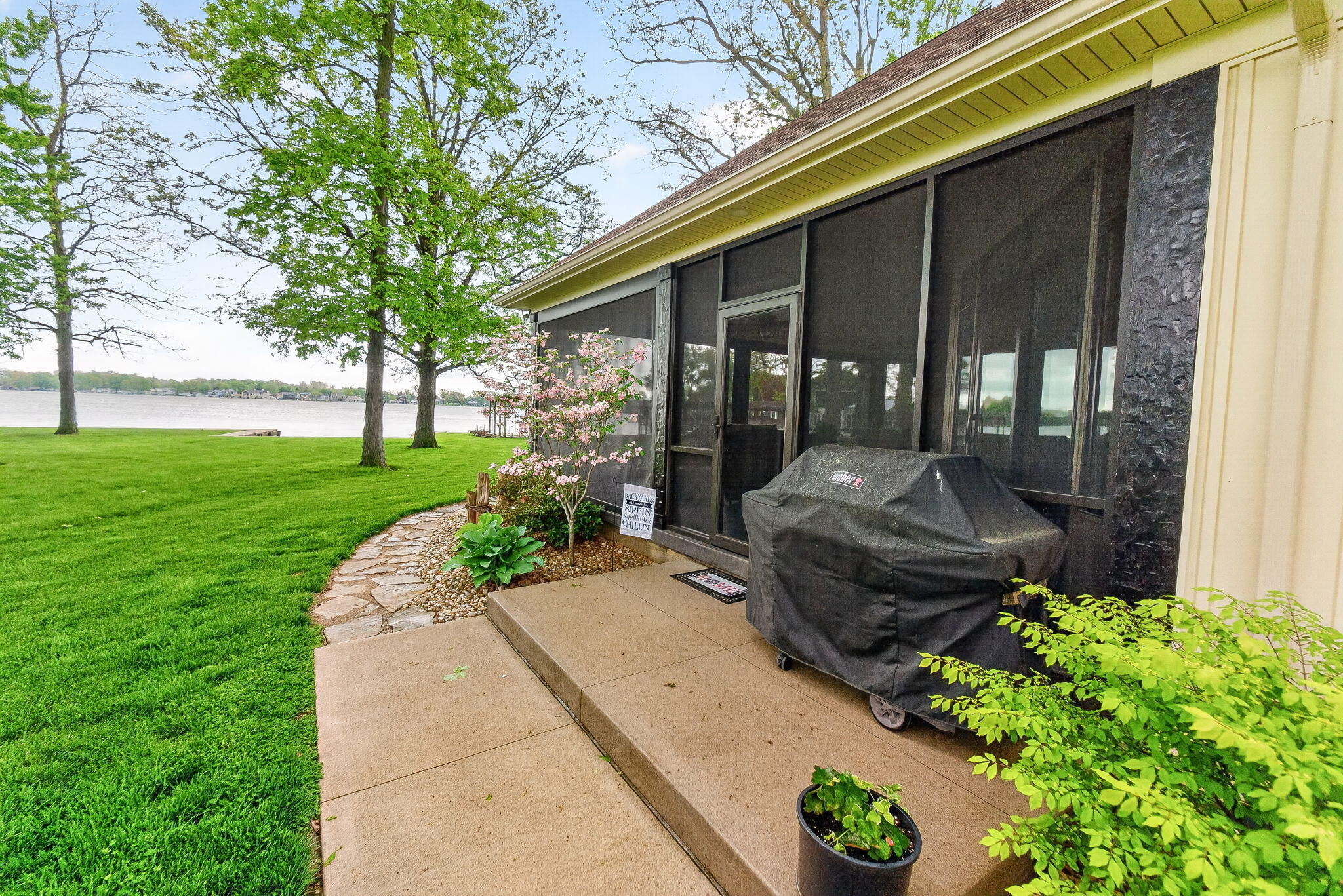 9730 Lakeshore Drive, Huntsville, Ohio 43324