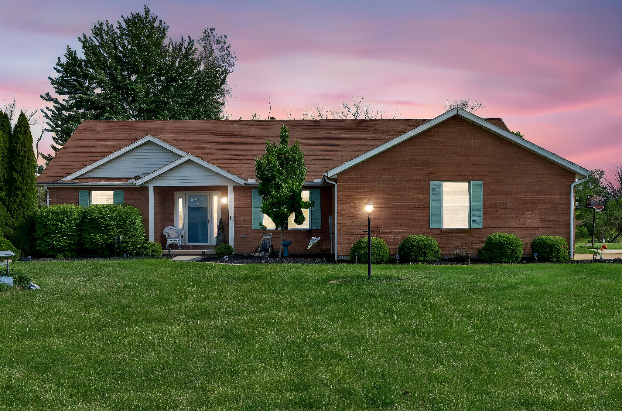 4996 Shannon Avenue, Springfield, Ohio 45504
