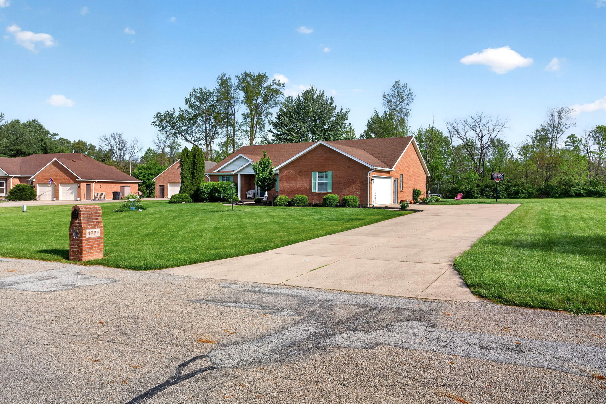 4996 Shannon Avenue, Springfield, Ohio 45504