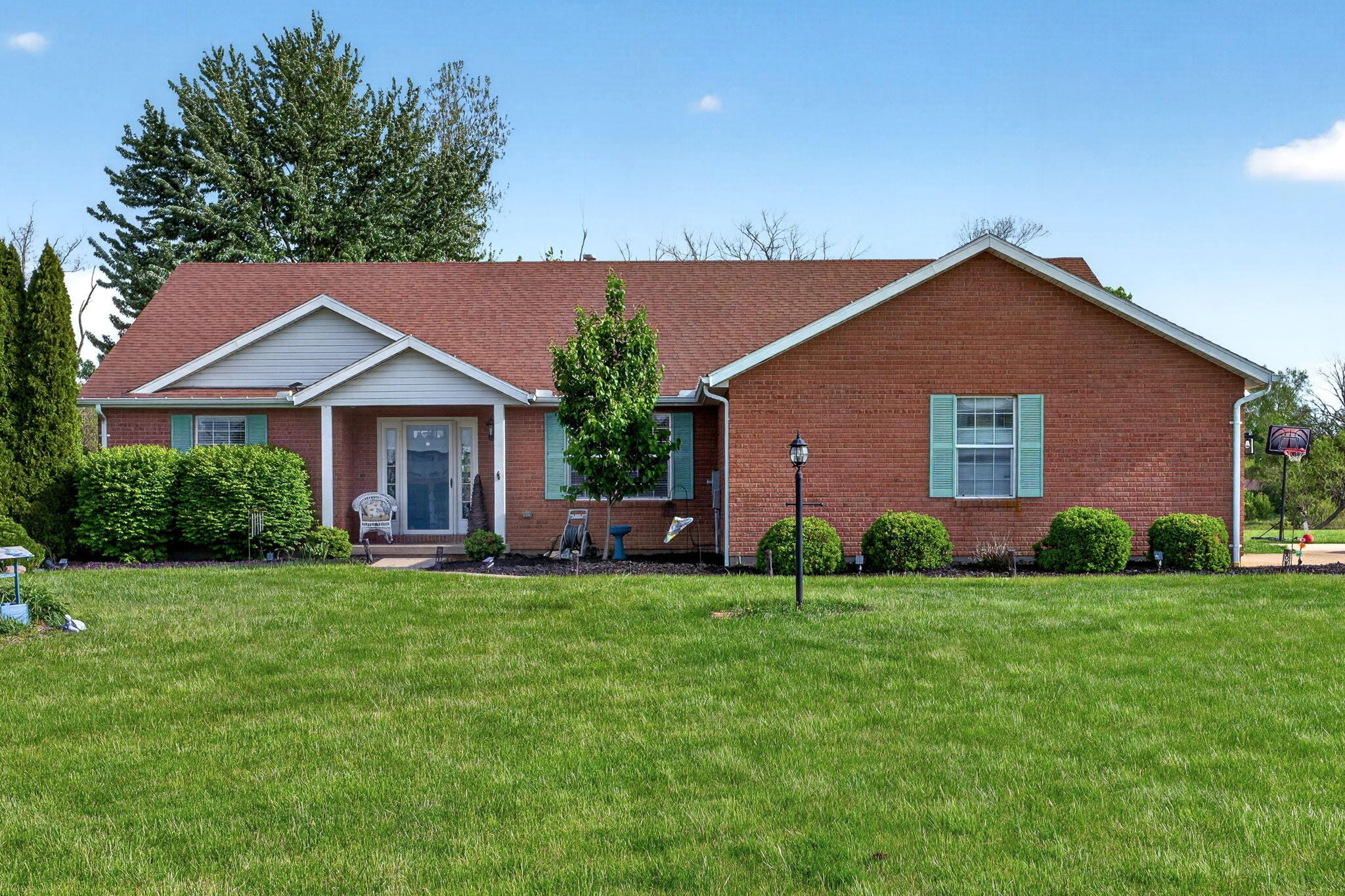 4996 Shannon Avenue, Springfield, Ohio 45504