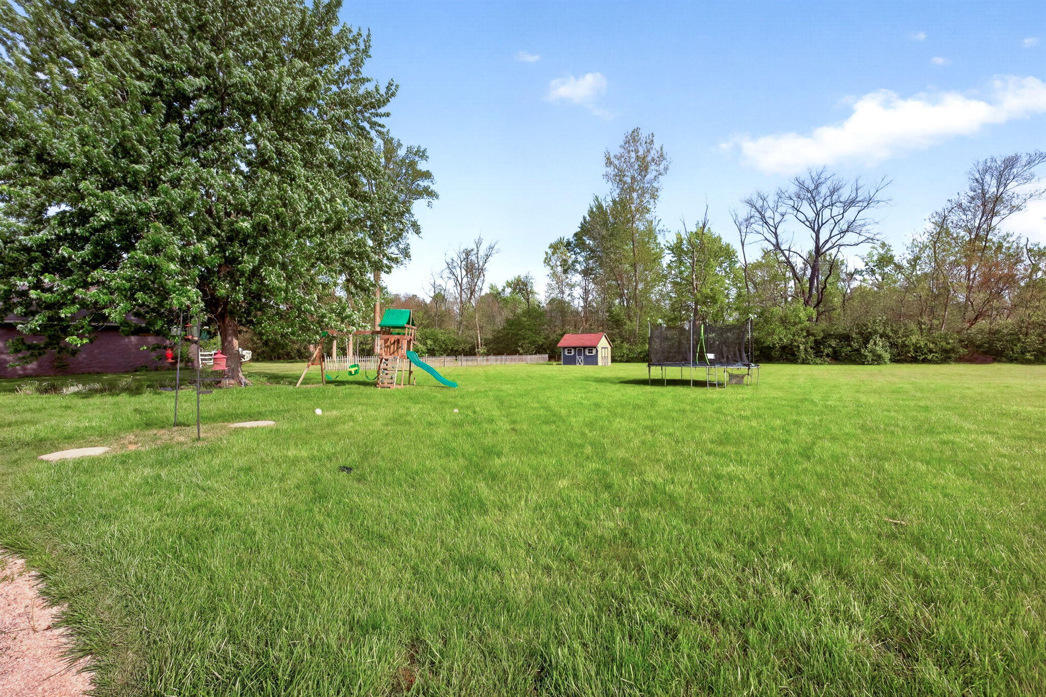 4996 Shannon Avenue, Springfield, Ohio 45504
