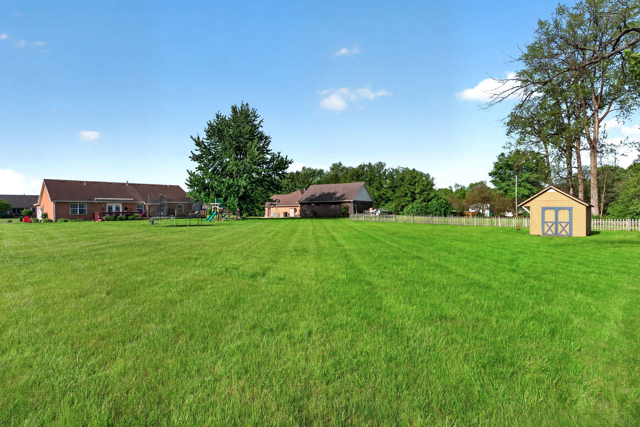 4996 Shannon Avenue, Springfield, Ohio 45504