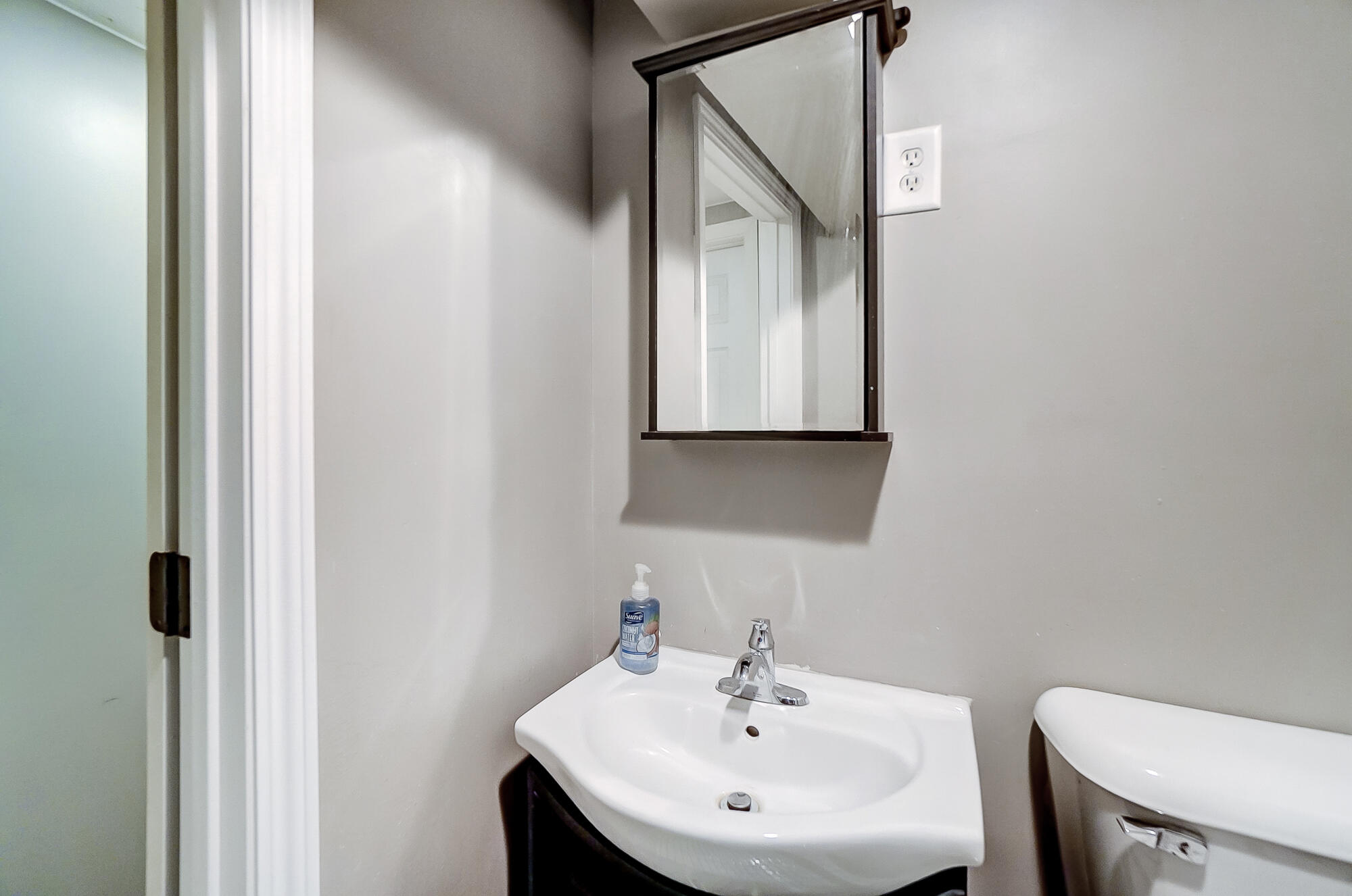 17946 National Road, Wapakoneta, Ohio 45895