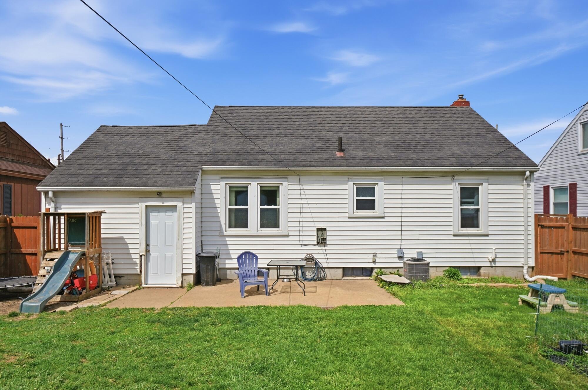 1320 Plum Street, Springfield, Ohio 45504