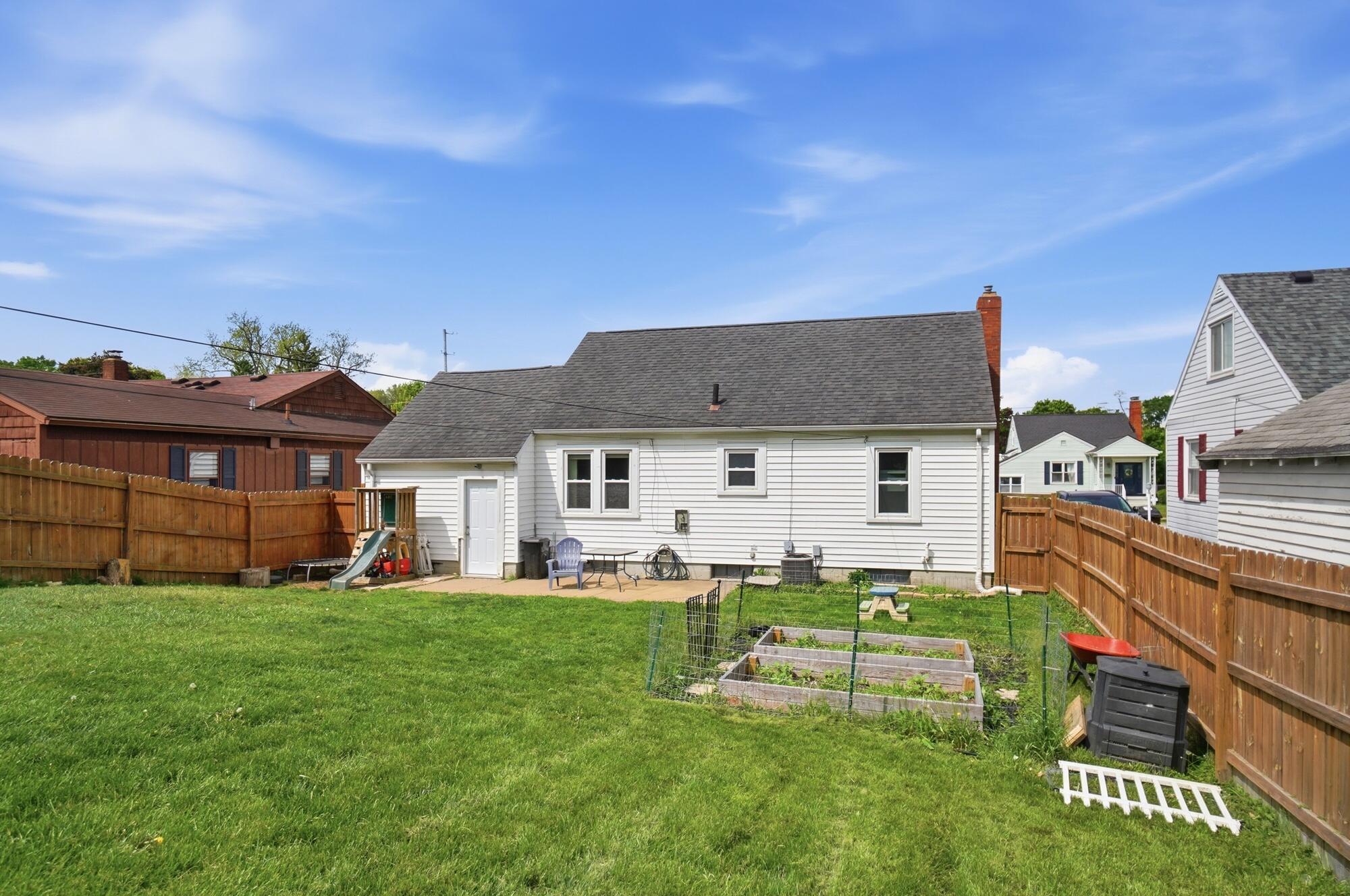 1320 Plum Street, Springfield, Ohio 45504