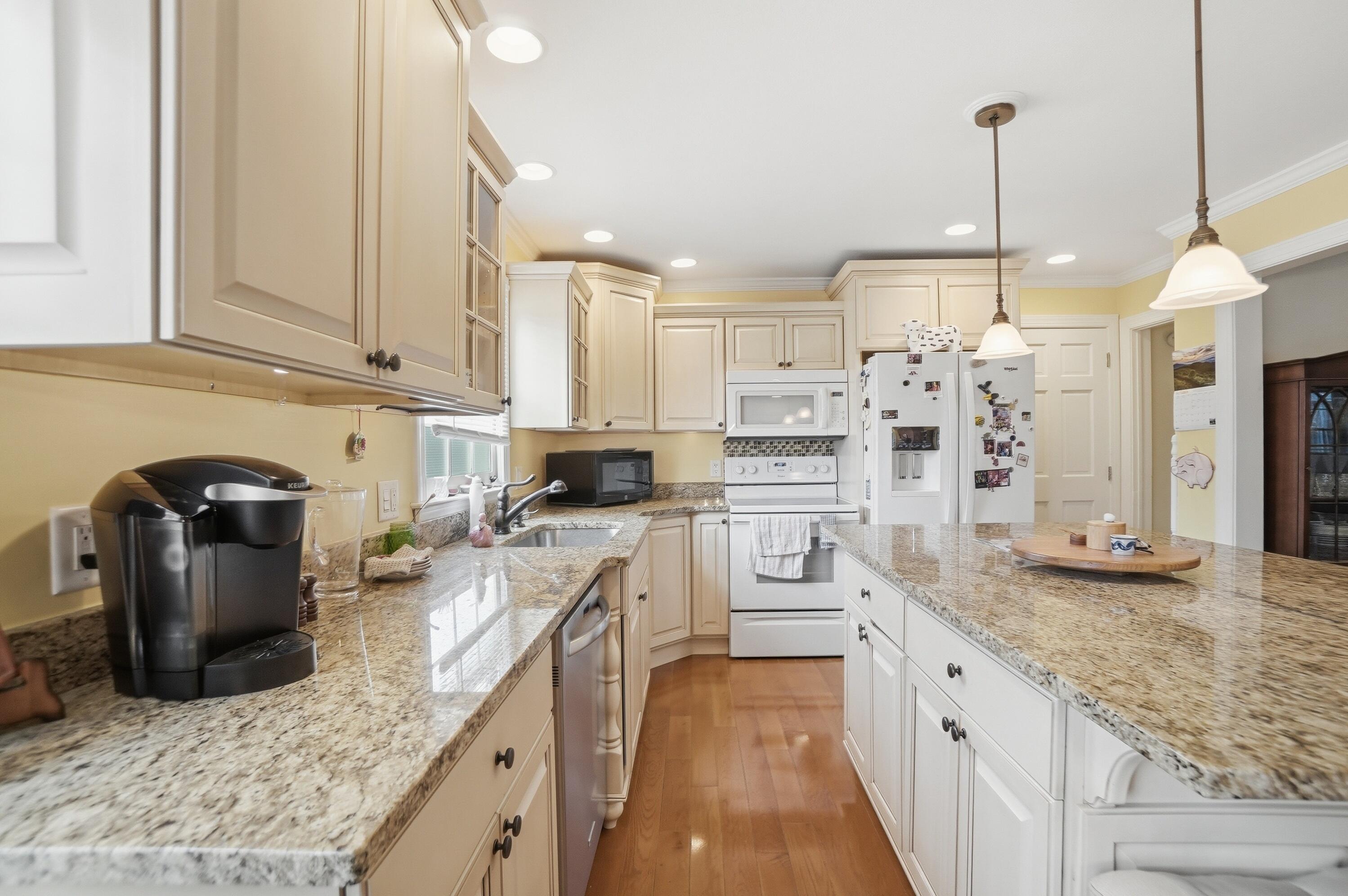 2516 Rebecca Drive, Springfield, Ohio 45503