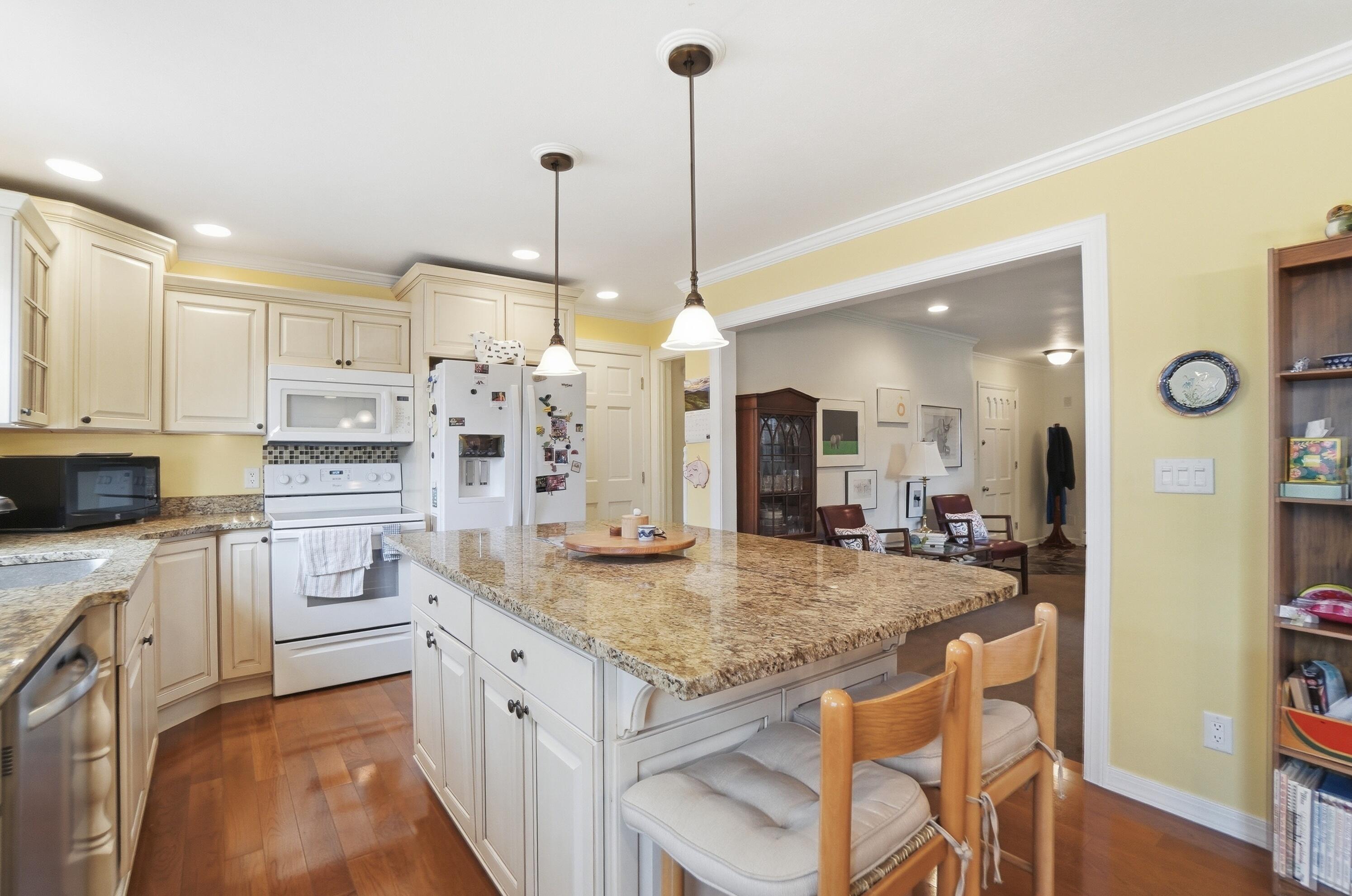 2516 Rebecca Drive, Springfield, Ohio 45503