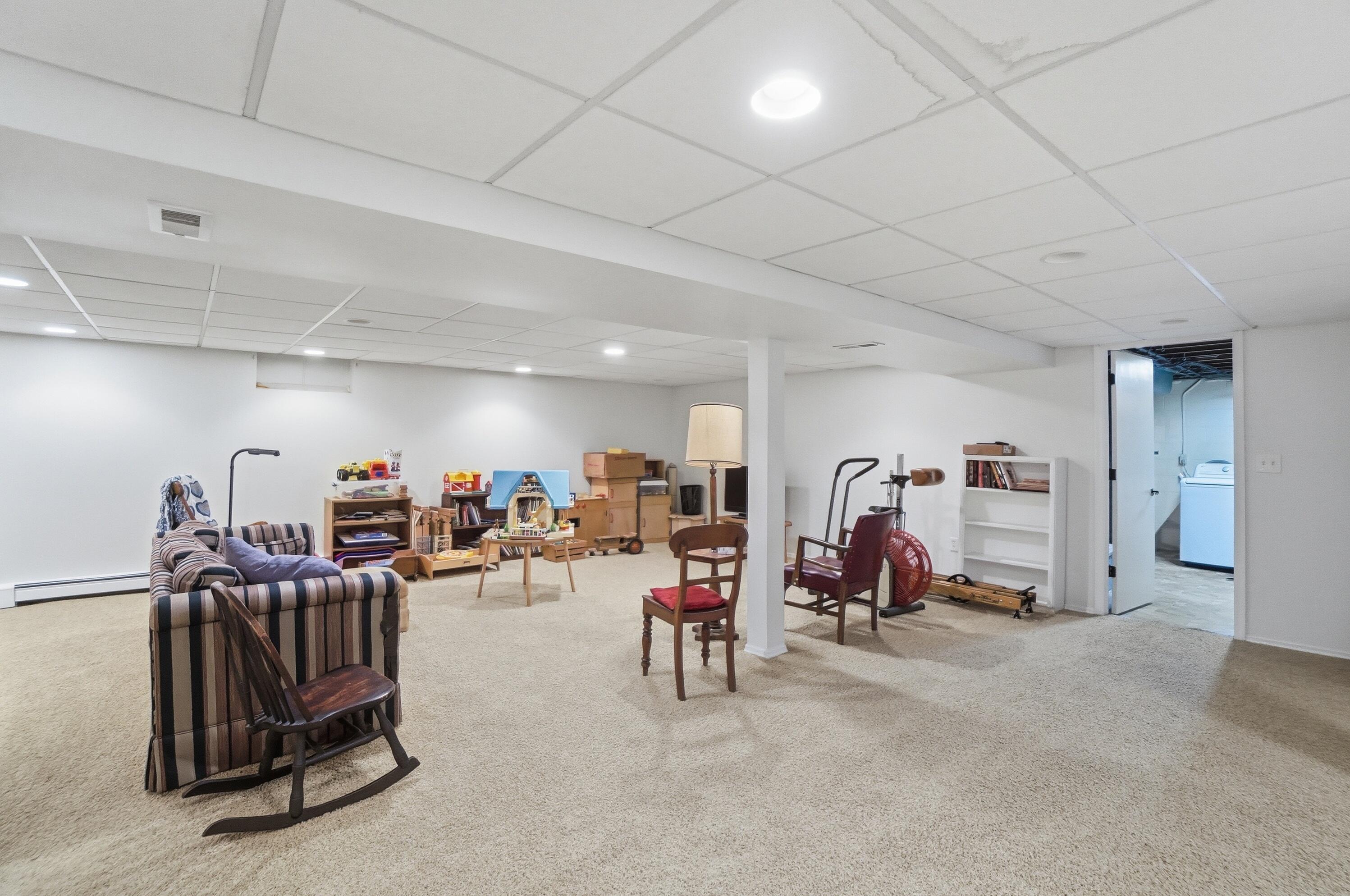 2516 Rebecca Drive, Springfield, Ohio 45503