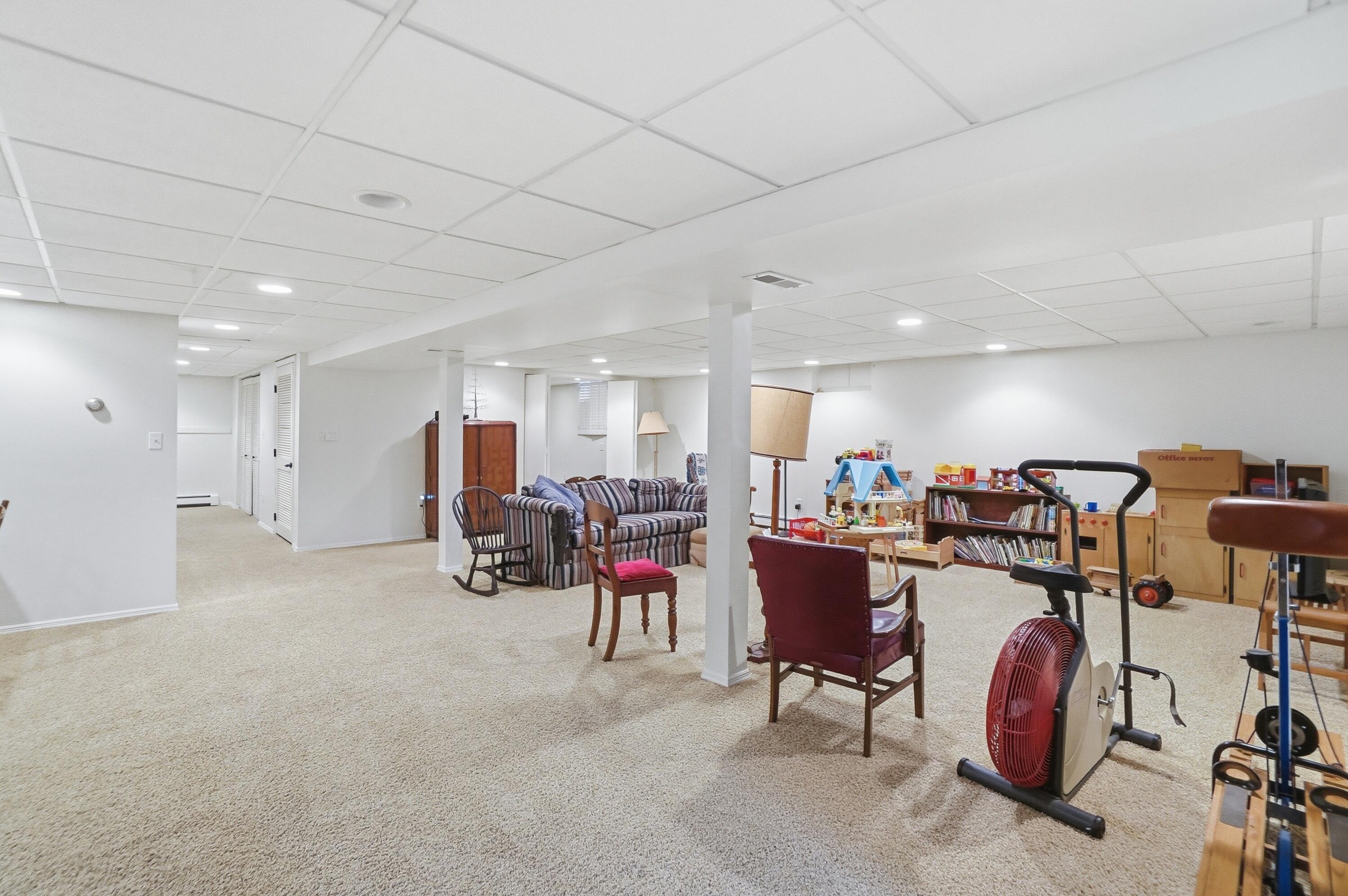 2516 Rebecca Drive, Springfield, Ohio 45503