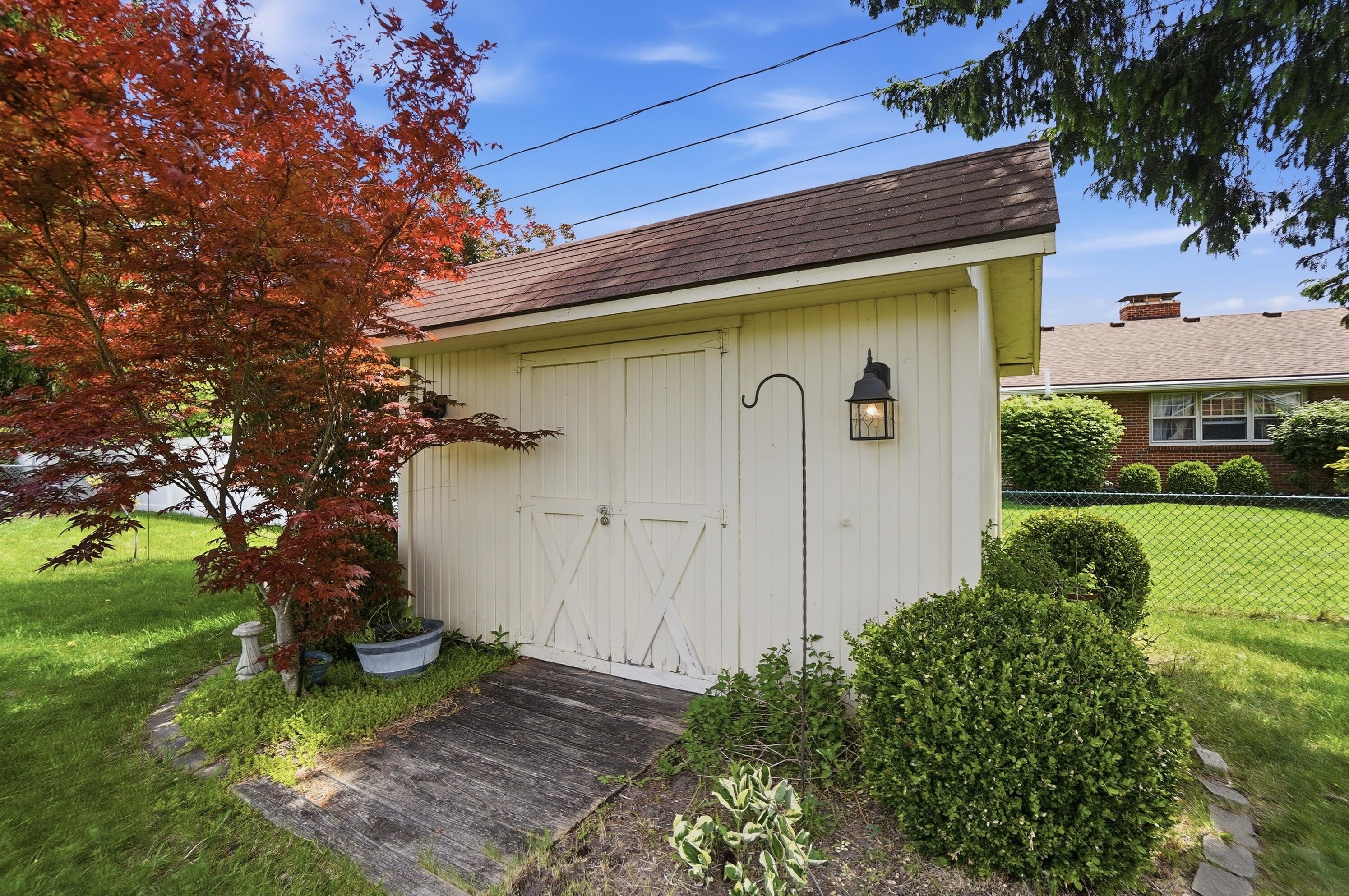 2516 Rebecca Drive, Springfield, Ohio 45503