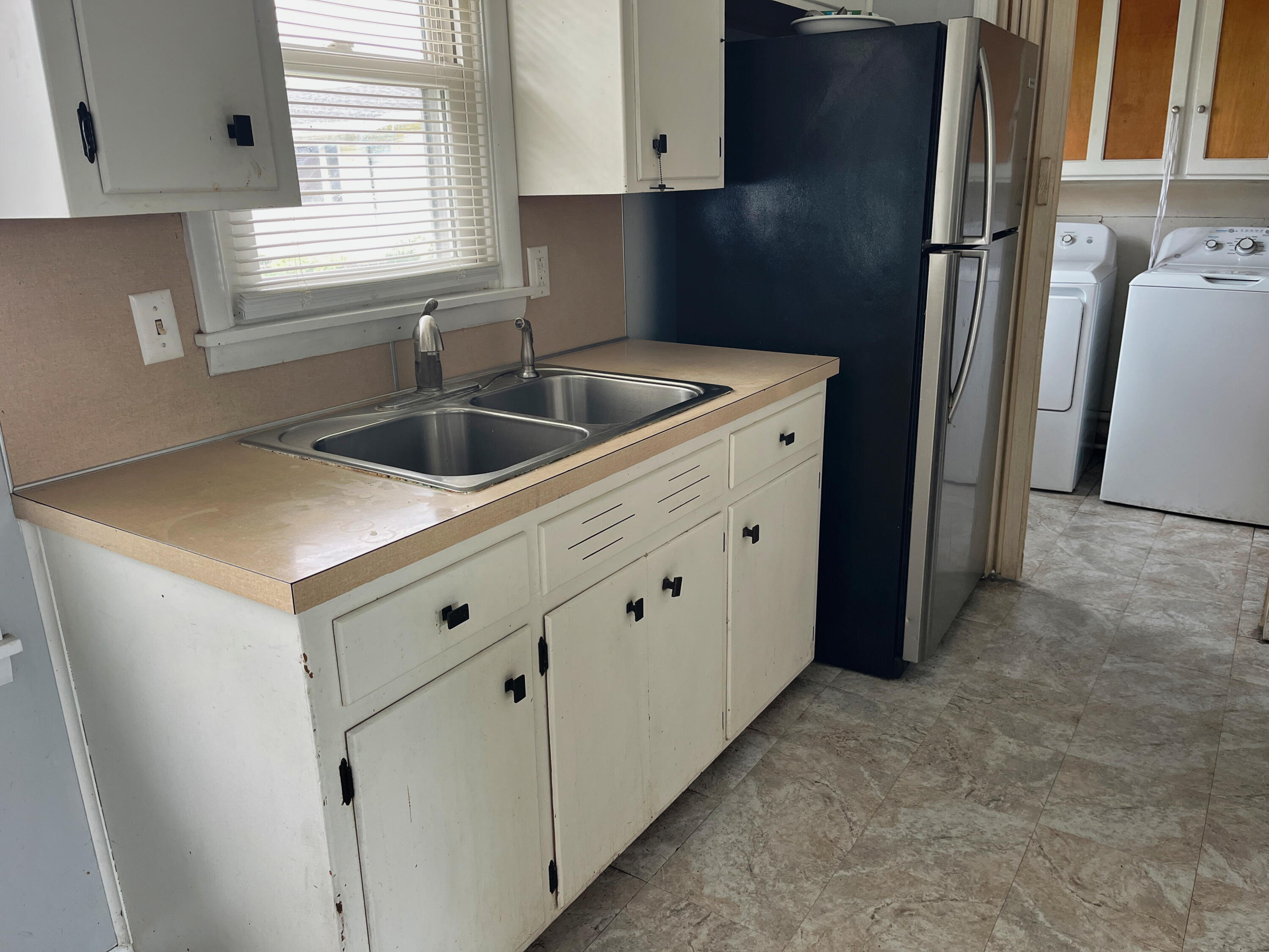 1002 Middle Street, Wapakoneta, Ohio 45895