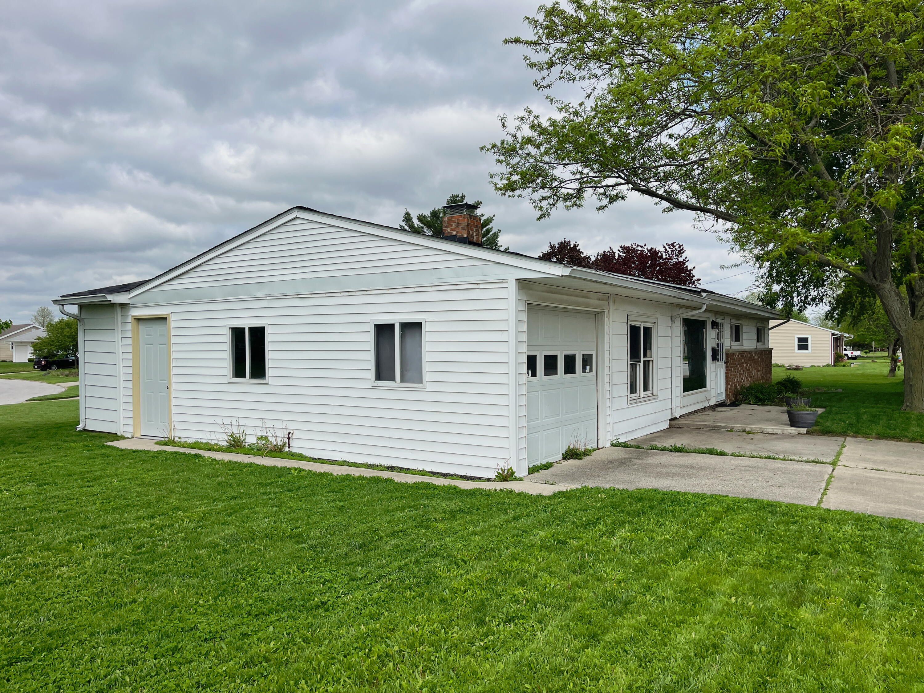 1002 Middle Street, Wapakoneta, Ohio 45895