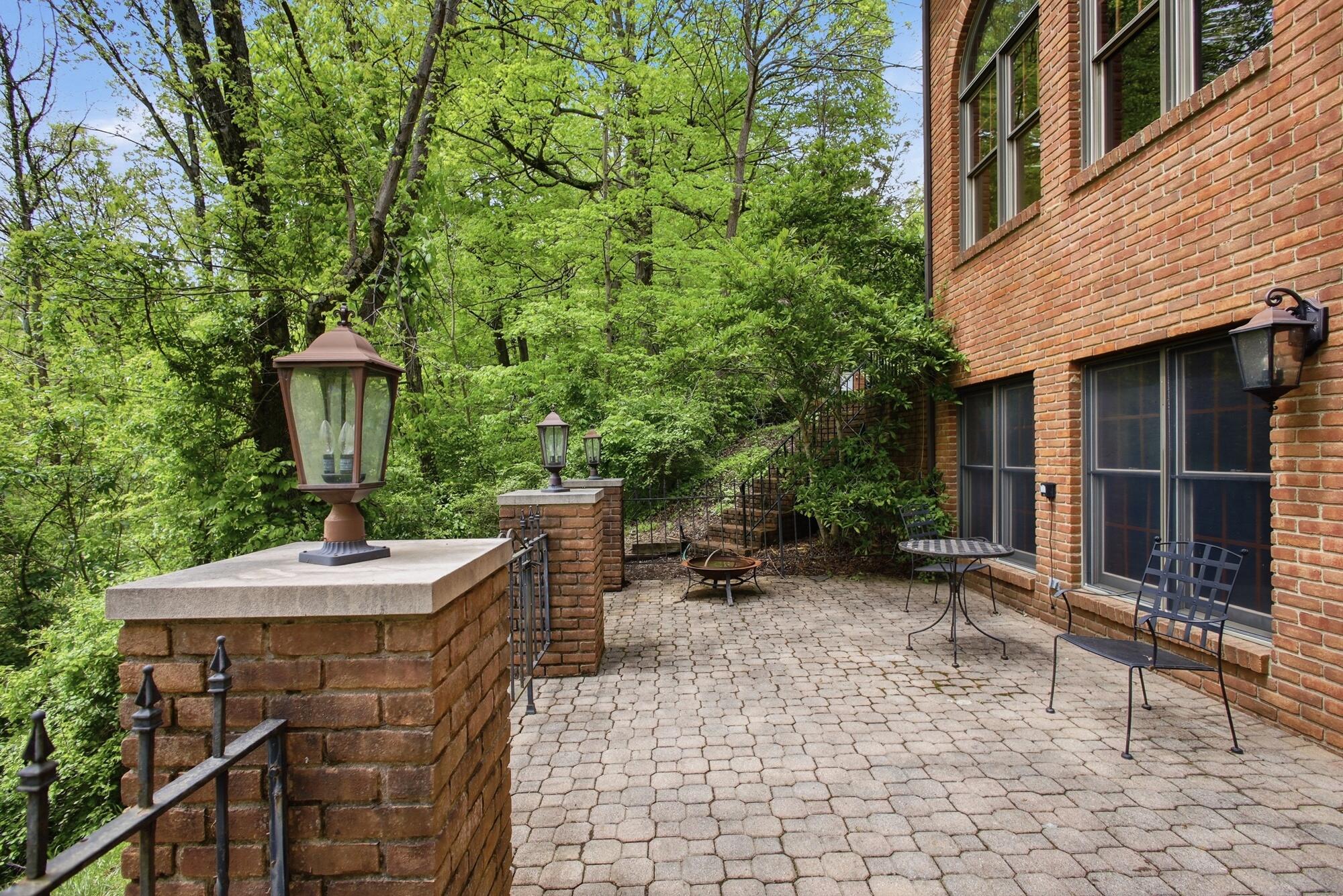 4185 Stone Bridge Drive, Springfield, Ohio 45504