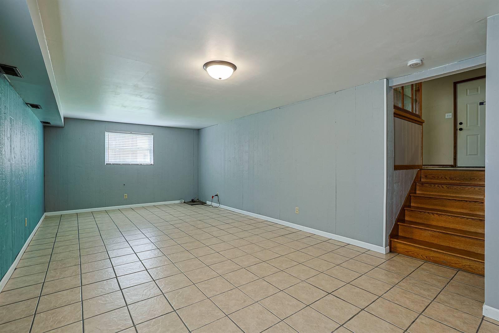 620 Bennert Drive, Vandalia, Ohio 45377