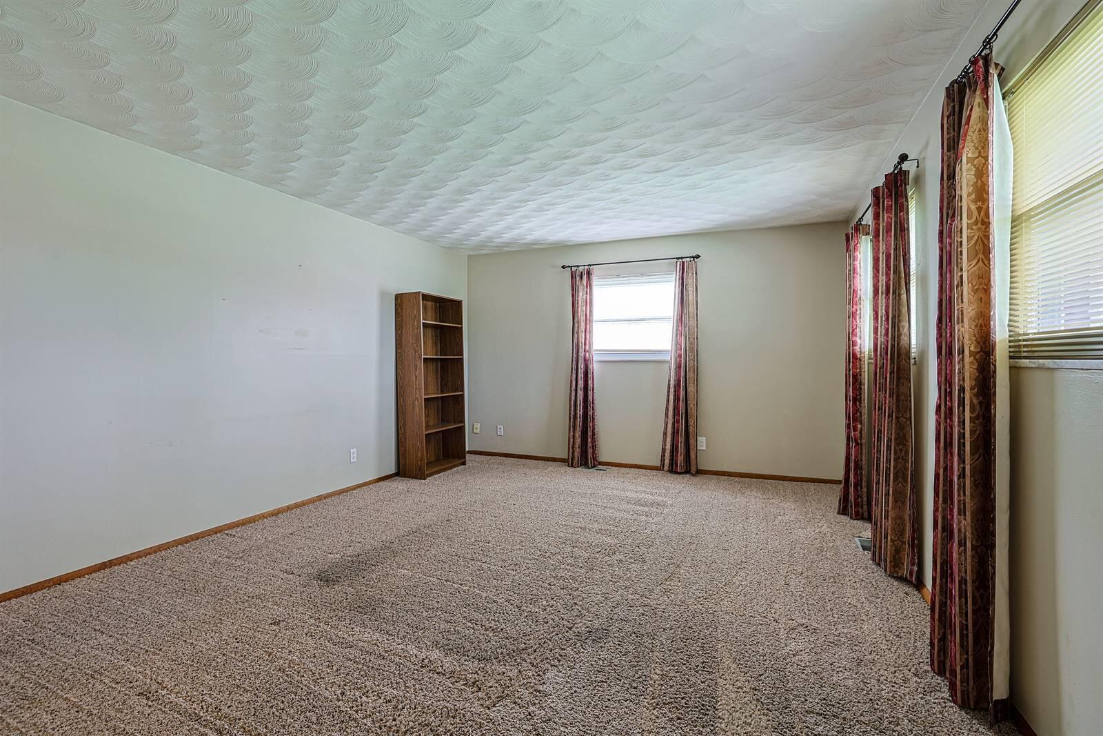 620 Bennert Drive, Vandalia, Ohio 45377