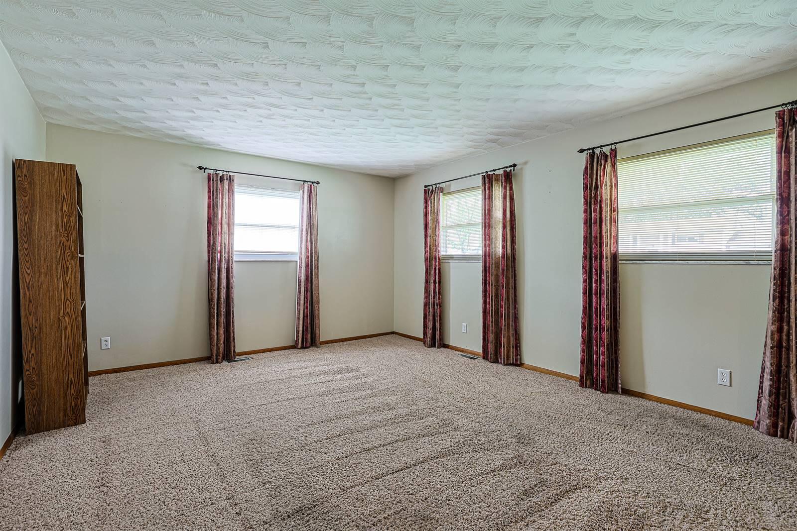 620 Bennert Drive, Vandalia, Ohio 45377