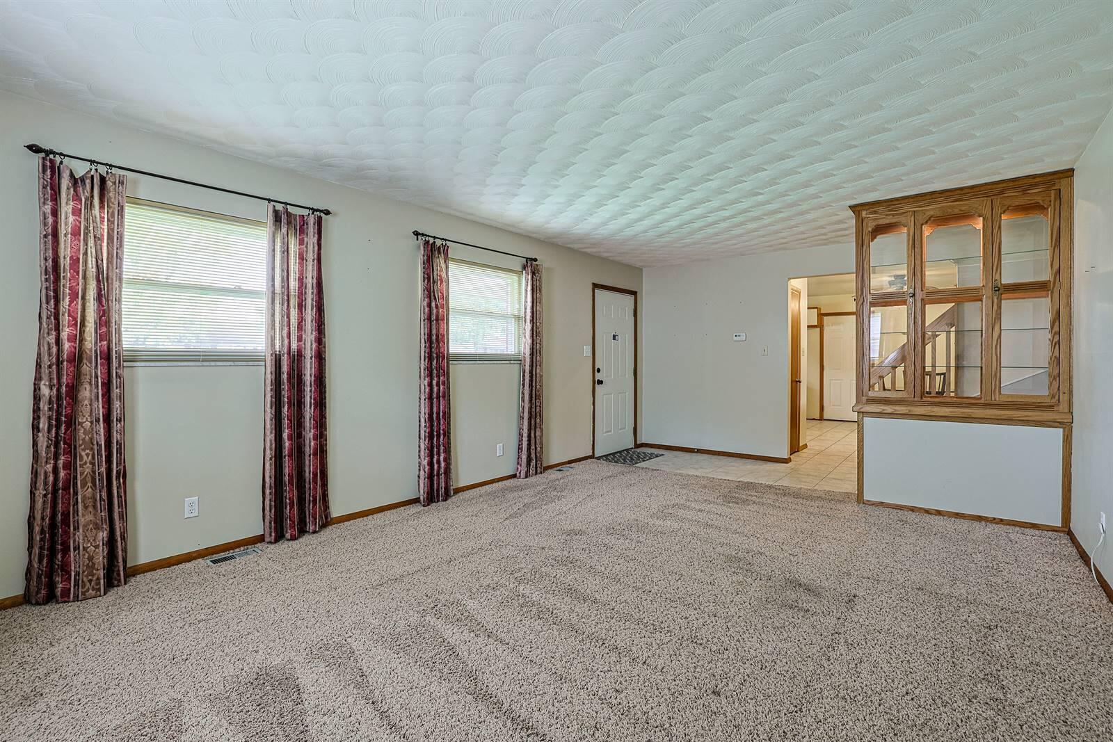 620 Bennert Drive, Vandalia, Ohio 45377