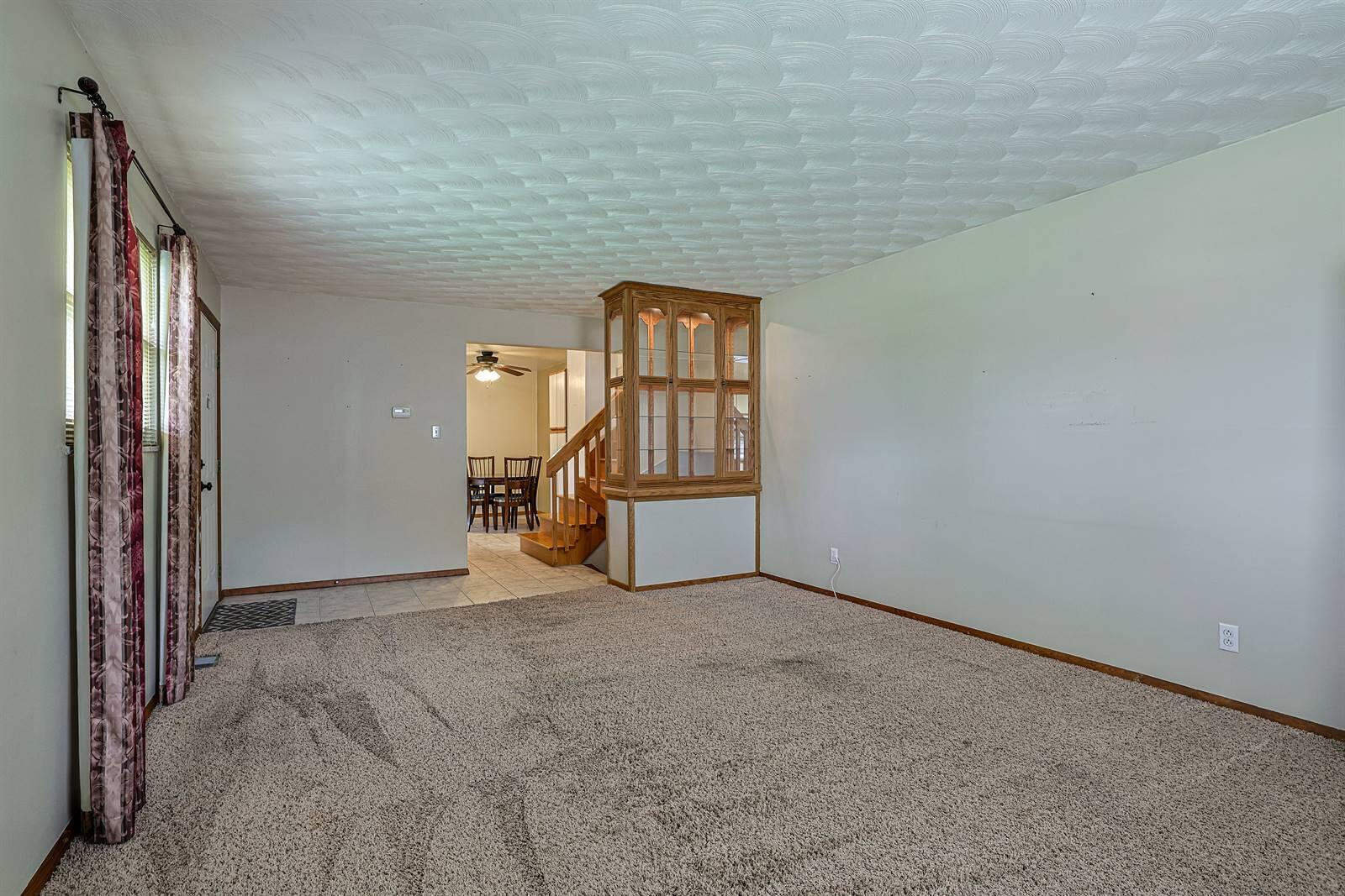 620 Bennert Drive, Vandalia, Ohio 45377