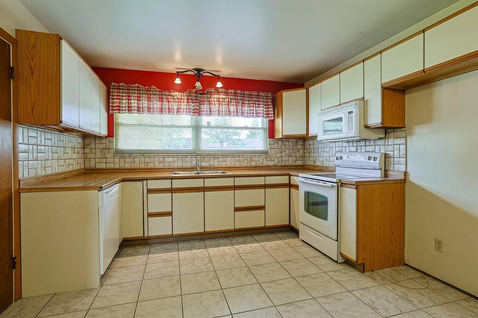 620 Bennert Drive, Vandalia, Ohio 45377