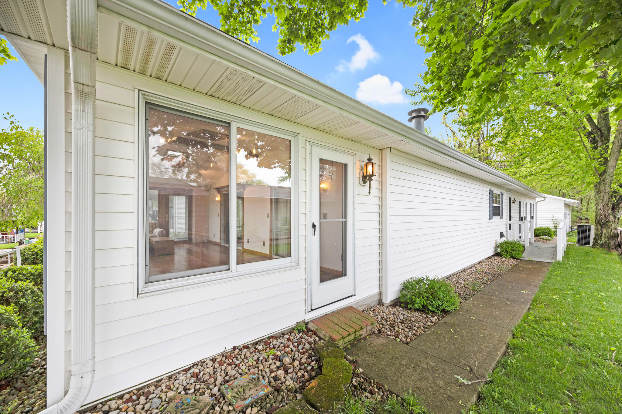 11203 Macalpine Way, Lakeview, Ohio 43331