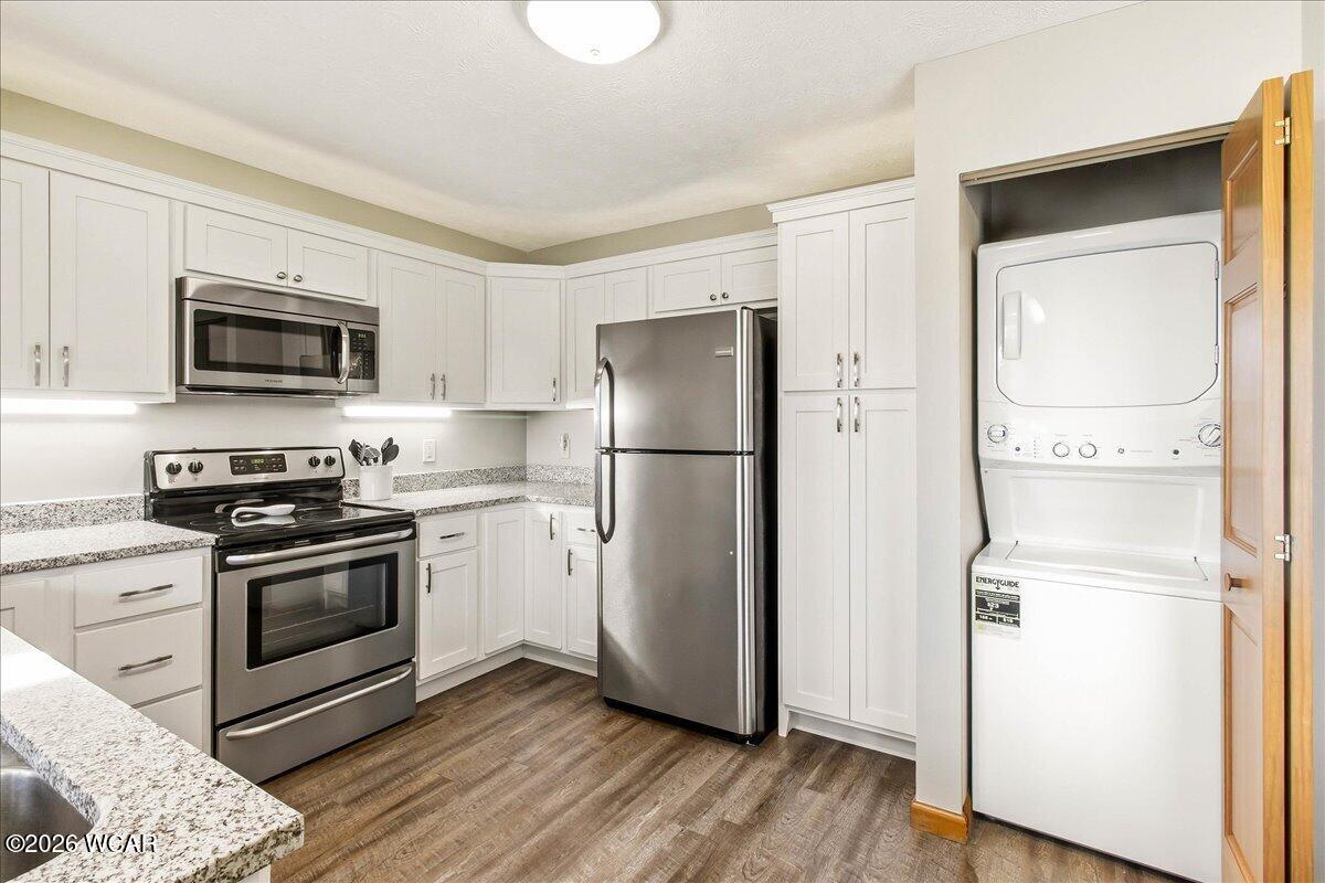 241 Chase Avenue, Russells Point, Ohio