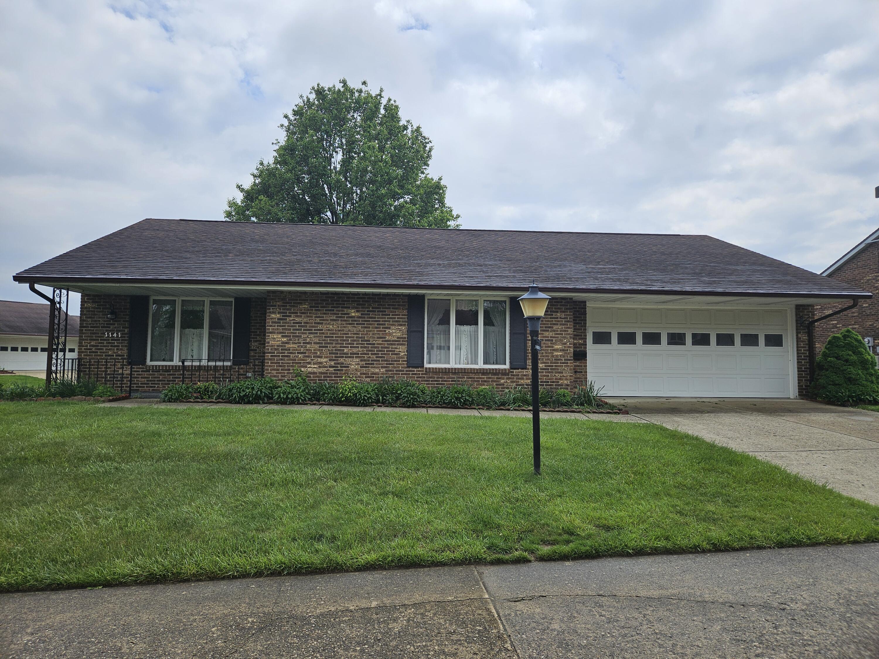 1141 Brixton Drive, Springfield, Ohio 45503