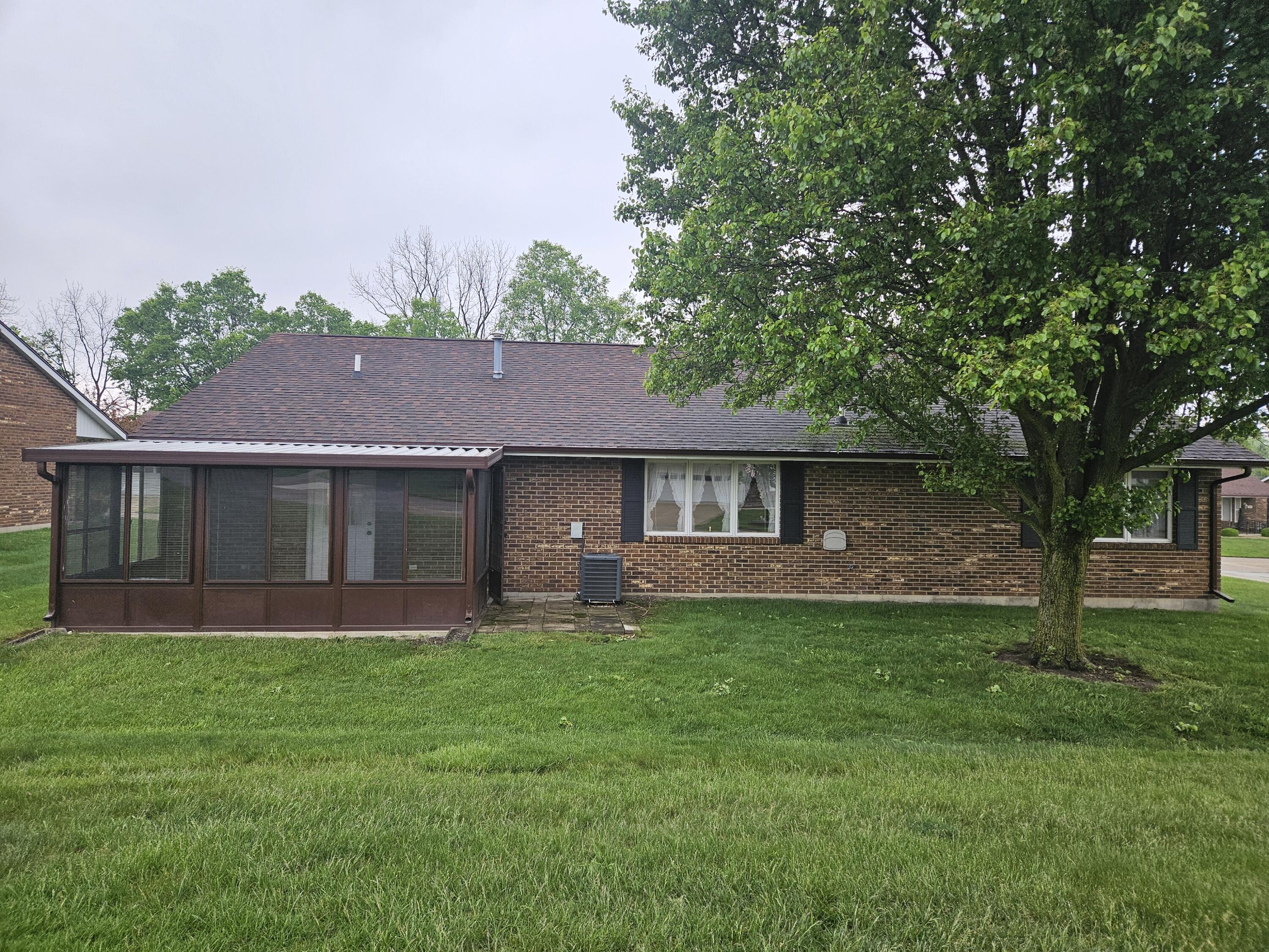 1141 Brixton Drive, Springfield, Ohio 45503
