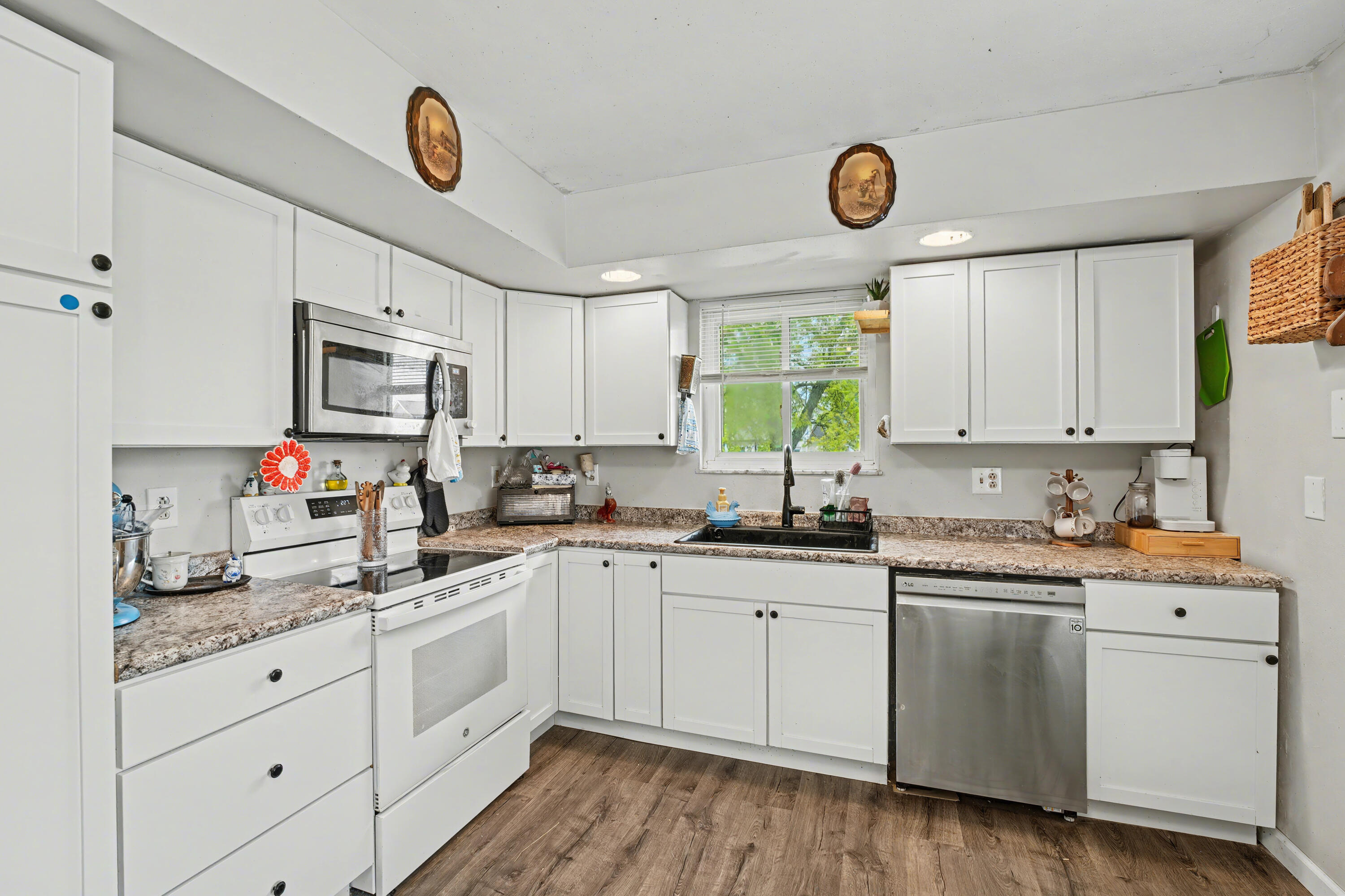 5235 Middle Urbana Road, Springfield, Ohio 45502