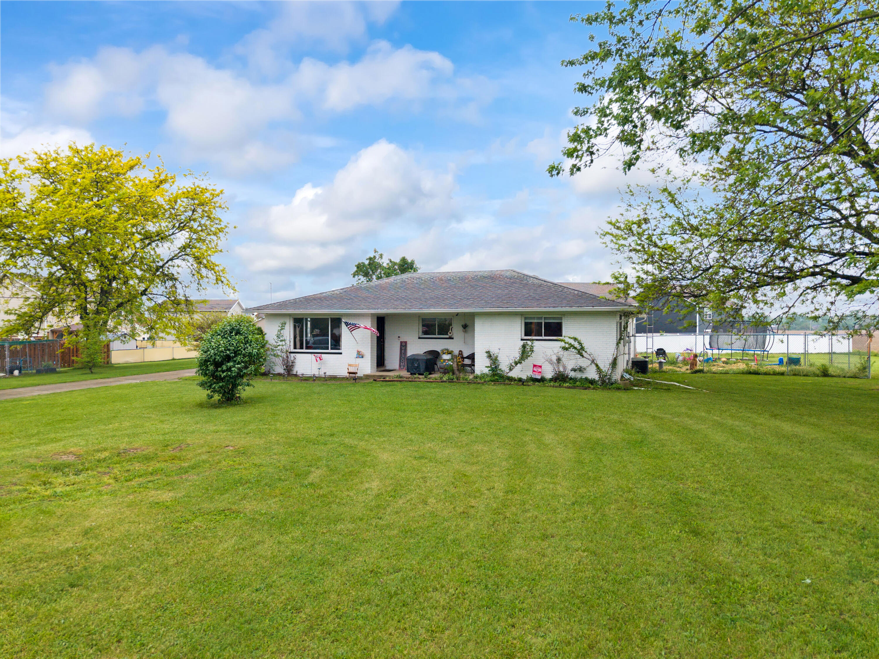 5235 Middle Urbana Road, Springfield, Ohio 45502