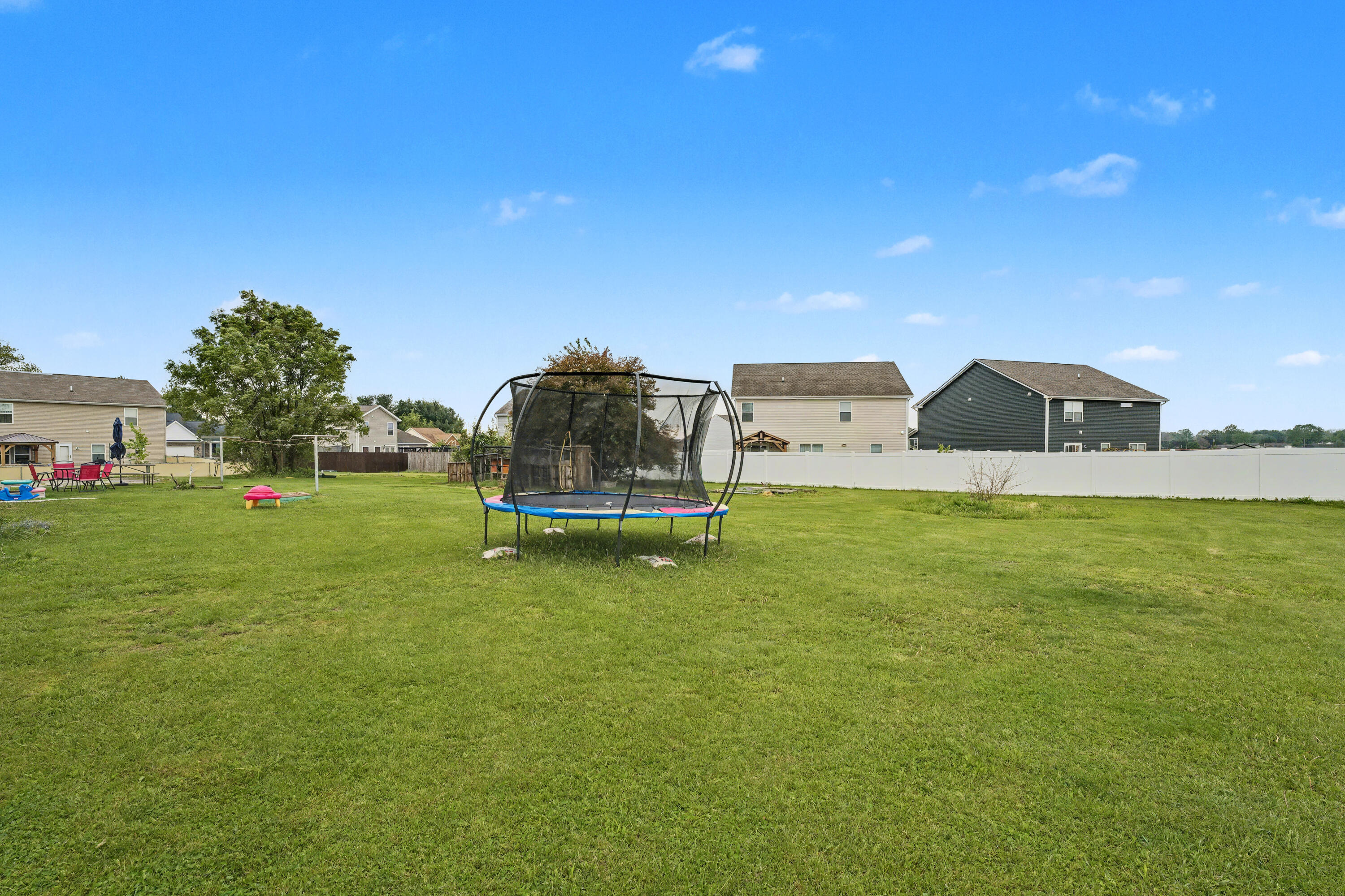 5235 Middle Urbana Road, Springfield, Ohio 45502