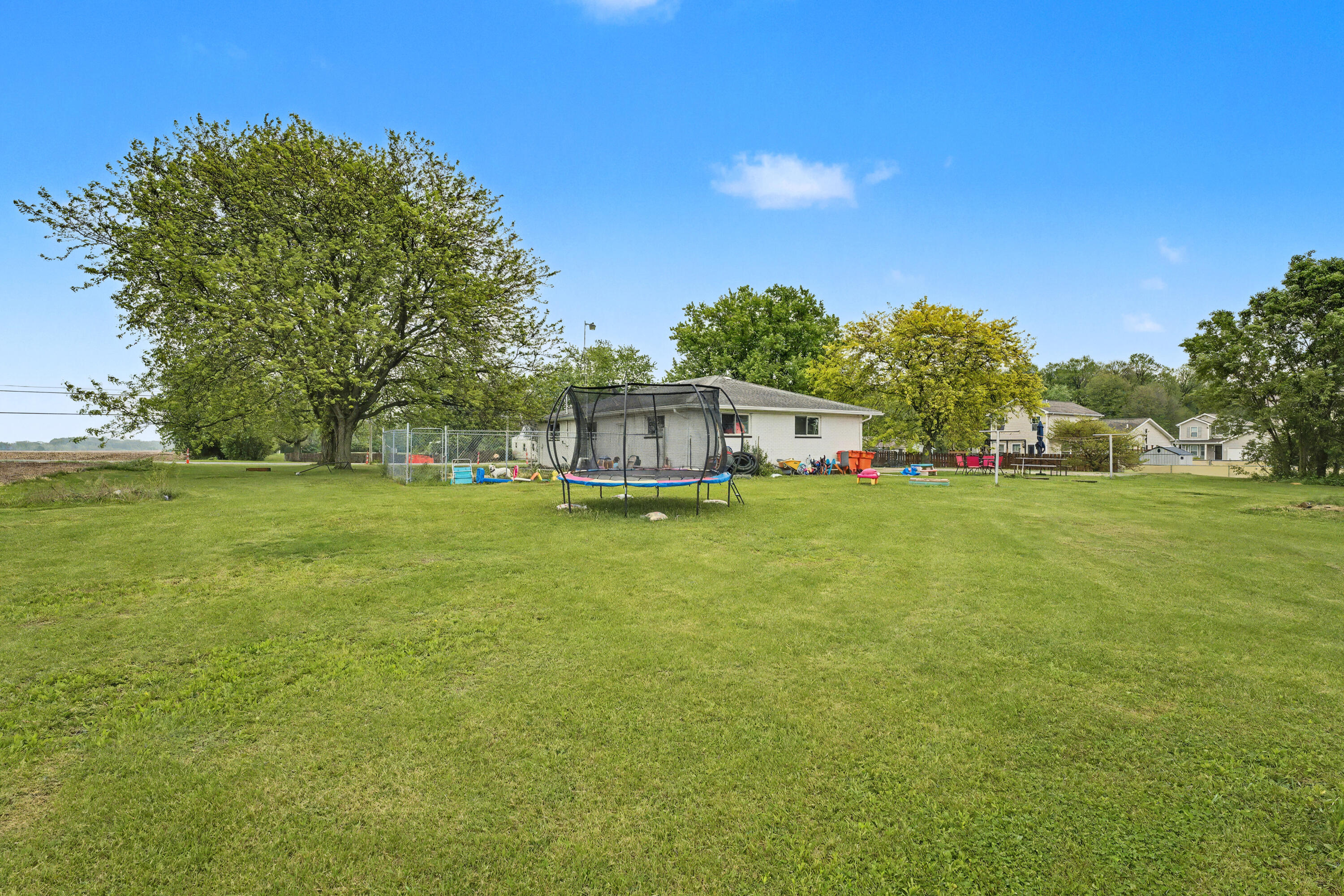 5235 Middle Urbana Road, Springfield, Ohio 45502