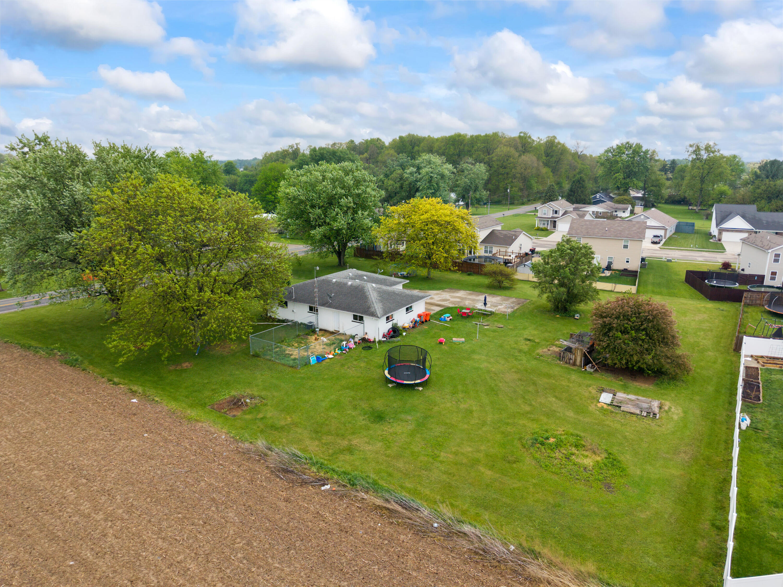 5235 Middle Urbana Road, Springfield, Ohio 45502