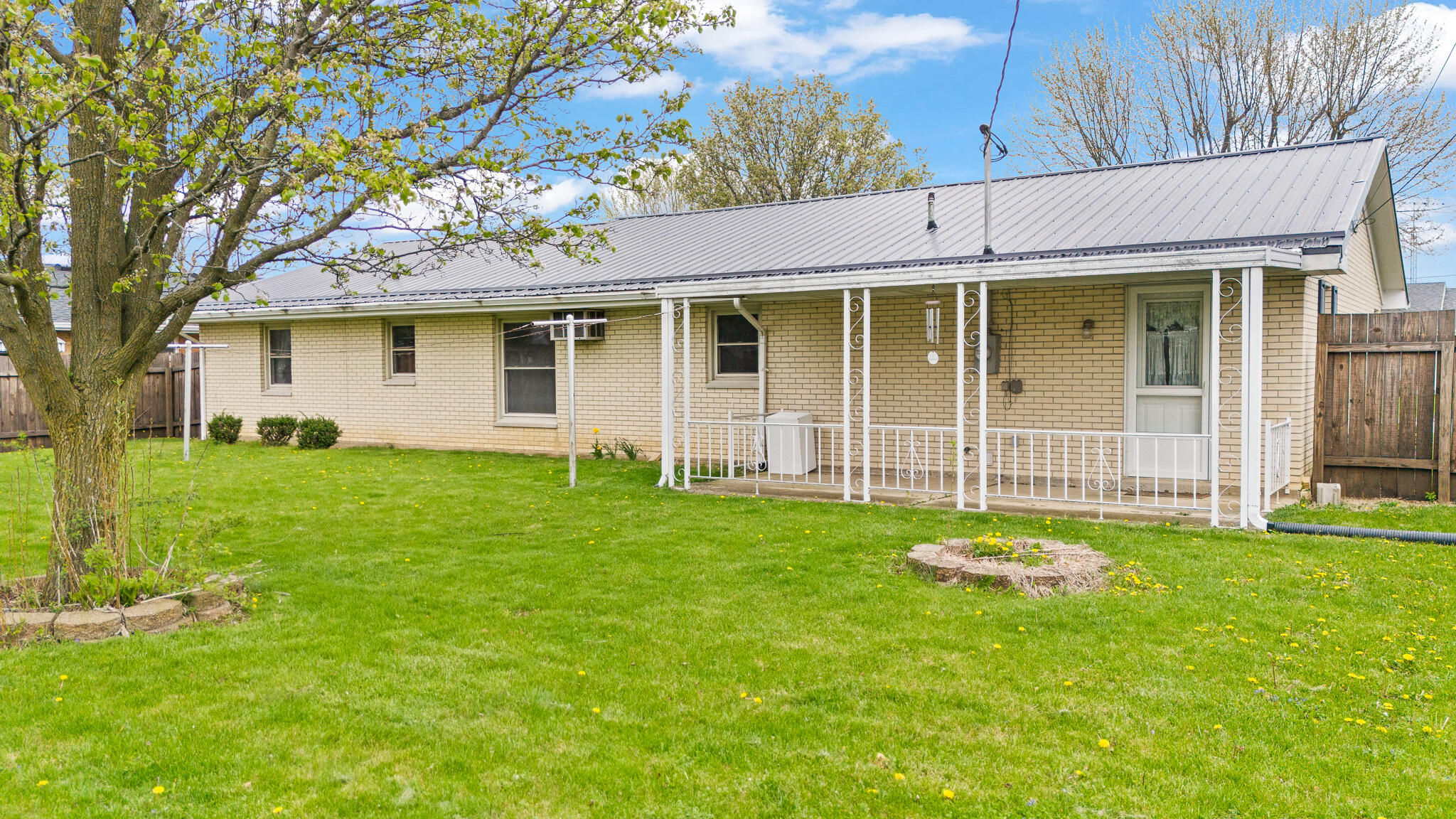1344 Oaktree Drive, Greenville, Ohio 45331