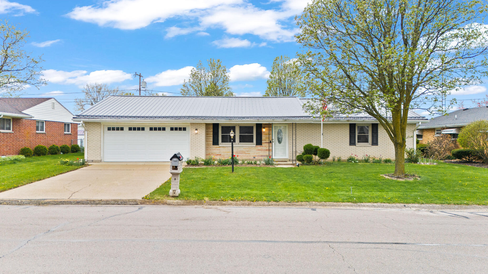 1344 Oaktree Drive, Greenville, Ohio 45331