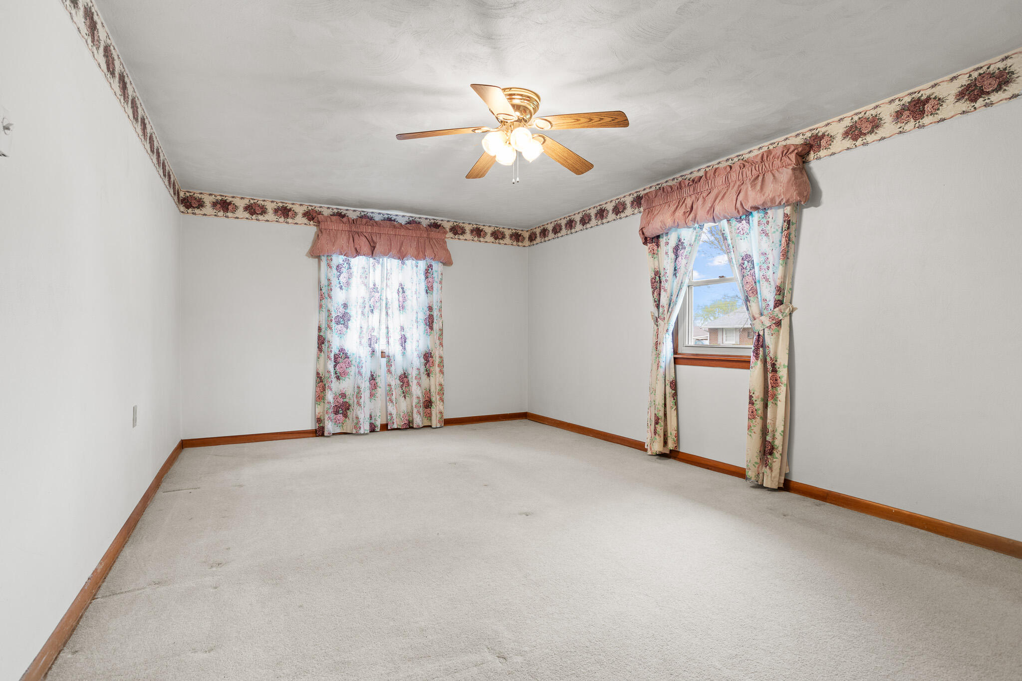 1344 Oaktree Drive, Greenville, Ohio 45331