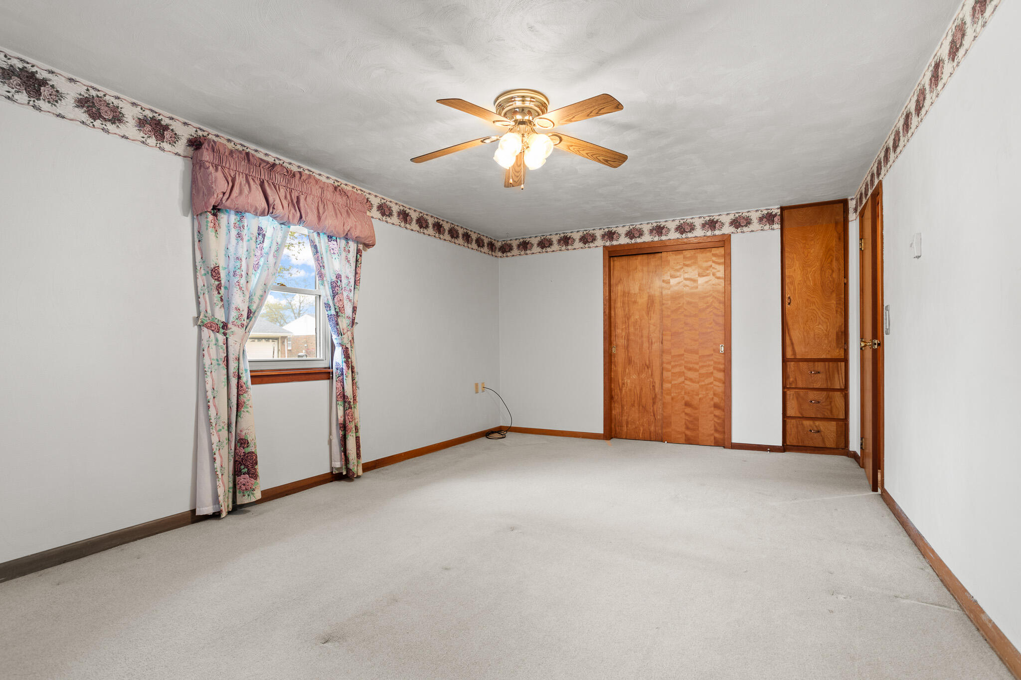 1344 Oaktree Drive, Greenville, Ohio 45331