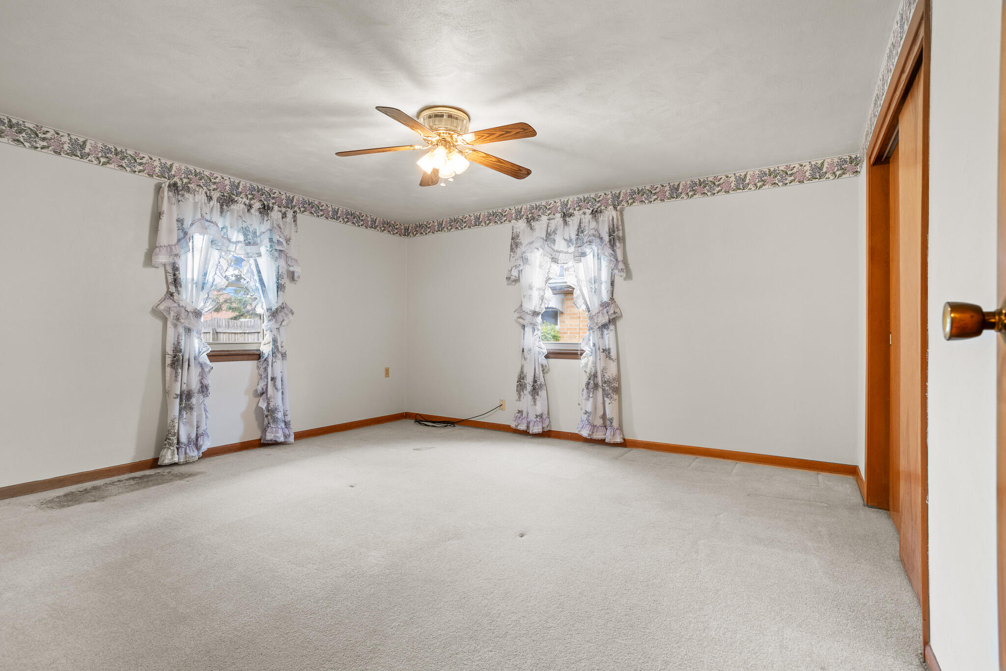 1344 Oaktree Drive, Greenville, Ohio 45331