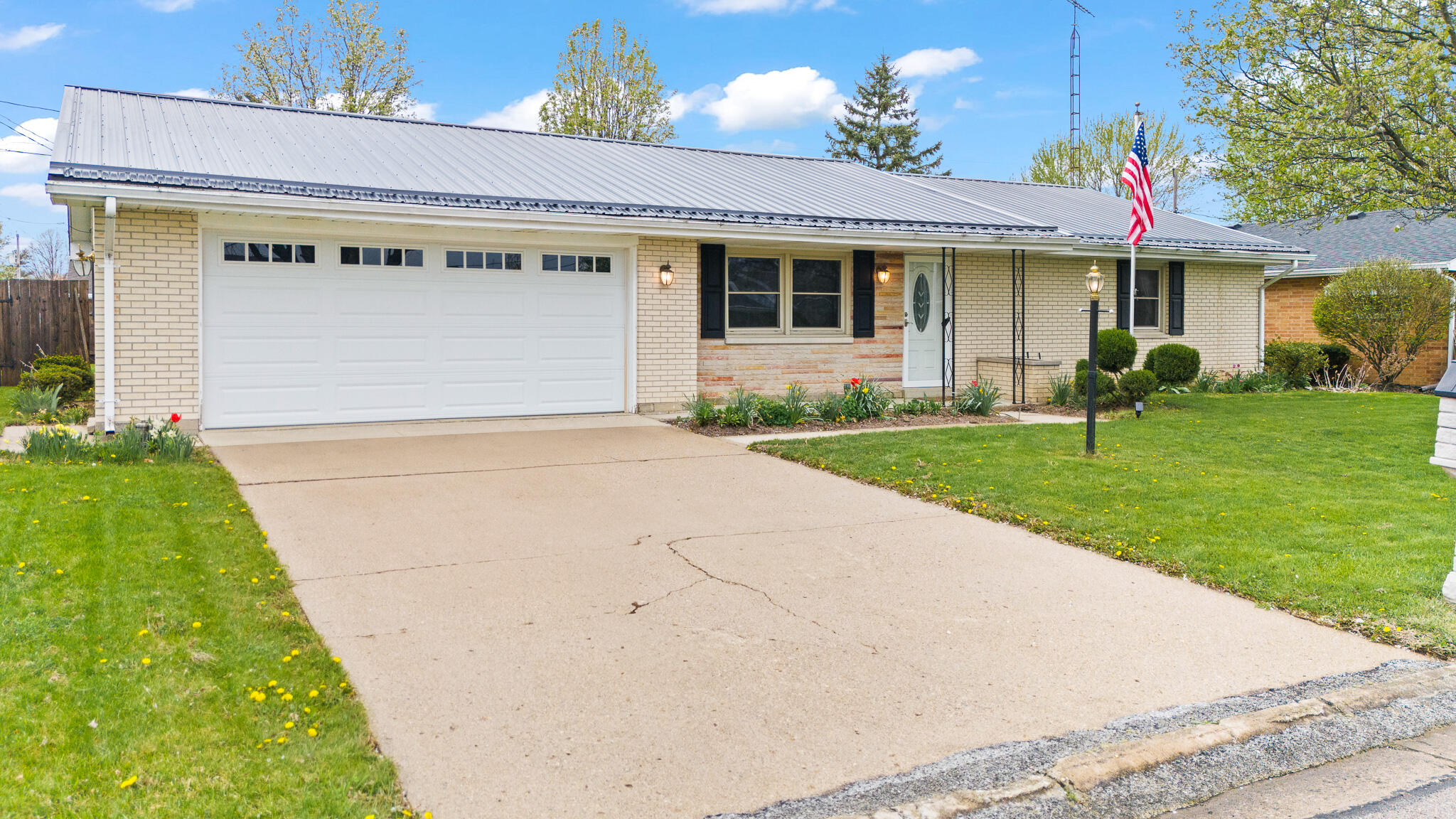 1344 Oaktree Drive, Greenville, Ohio 45331