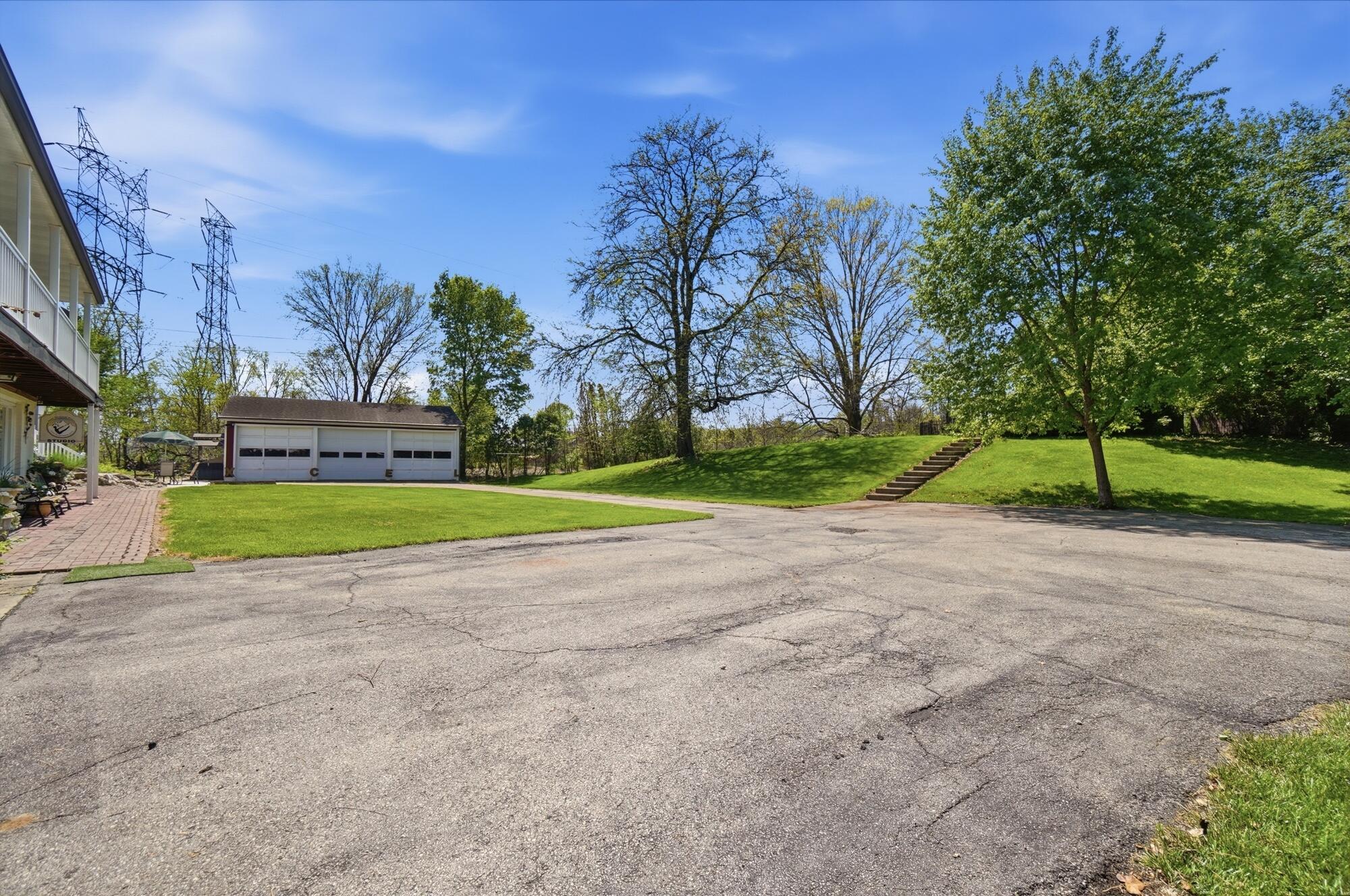 1760 Evanston Road, Tipp City, Ohio 45371